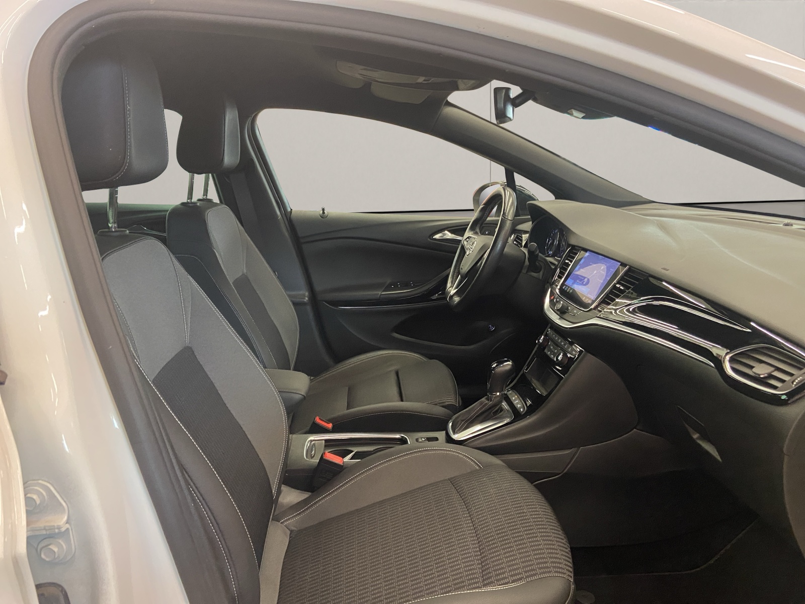 OPEL Astra Sports Tourer 1.4 T Elegance S/S-image-9