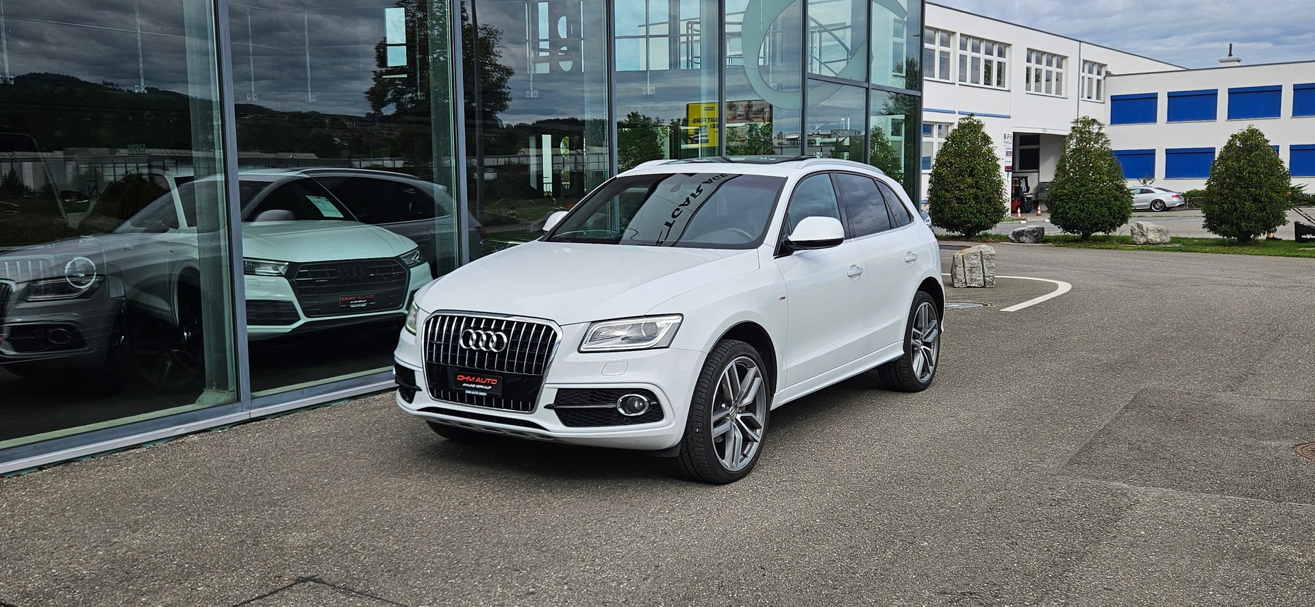 AUDI Q5 2.0 TDI quattro S-tronic-image-1