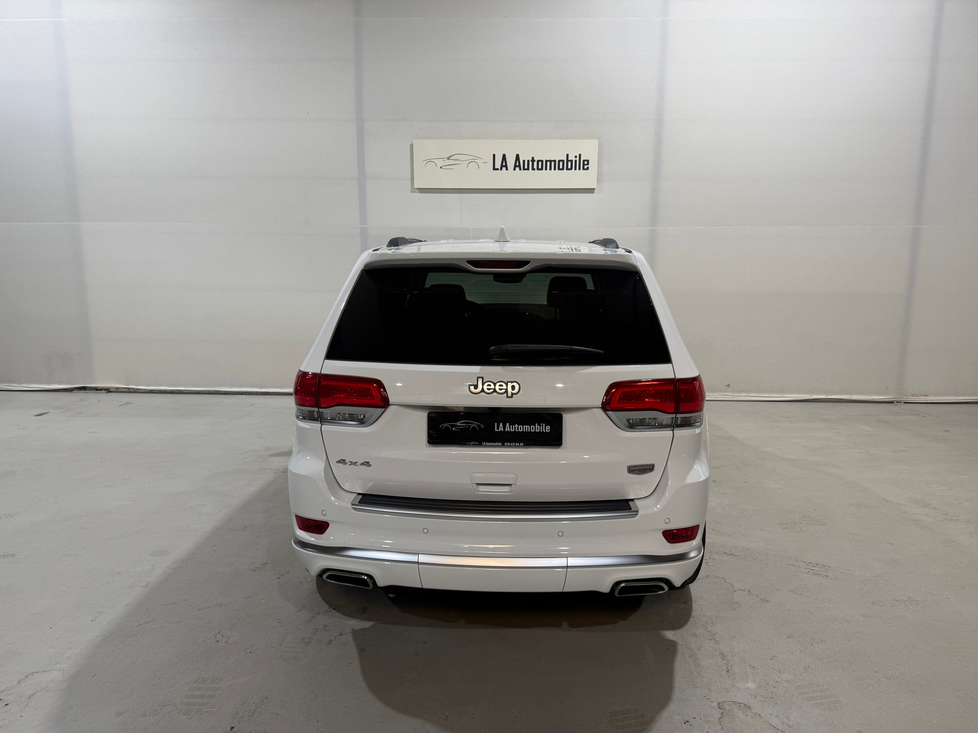 JEEP Grand Cherokee 3.0 CRD Summit Automatic-image-8