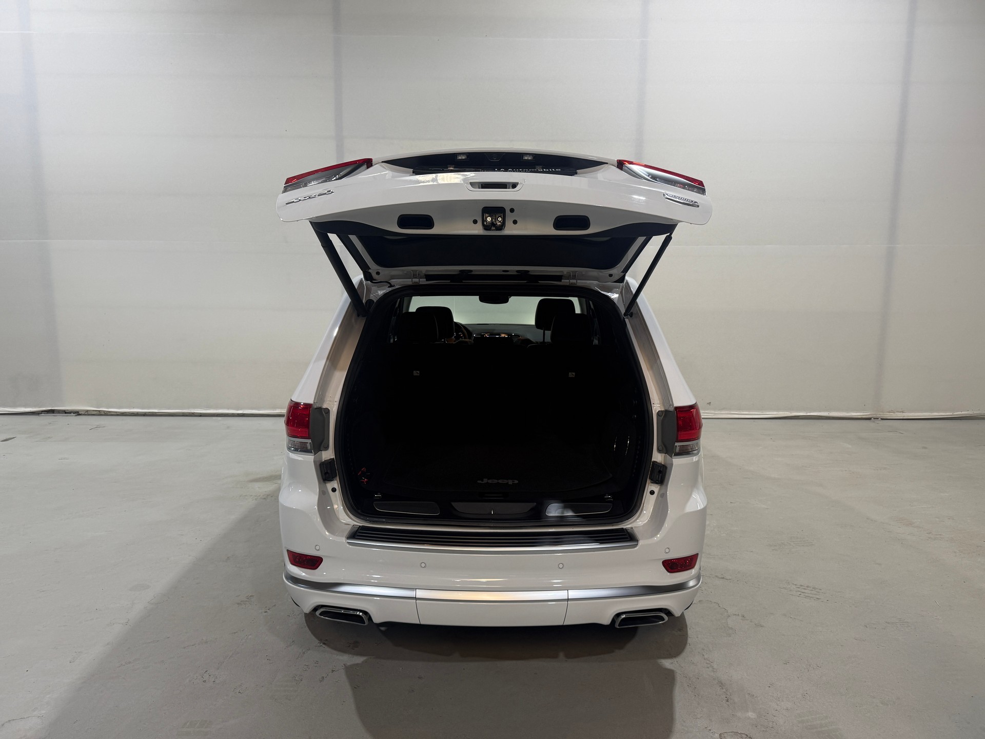 JEEP Grand Cherokee 3.0 CRD Summit Automatic-image-11