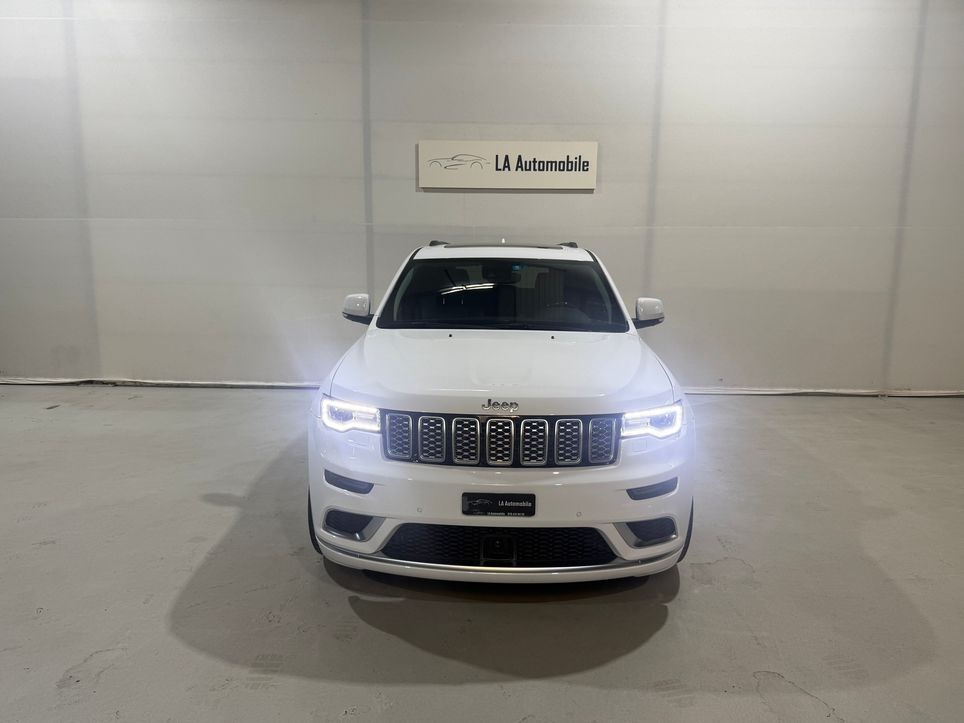 JEEP Grand Cherokee 3.0 CRD Summit Automatic-image-3