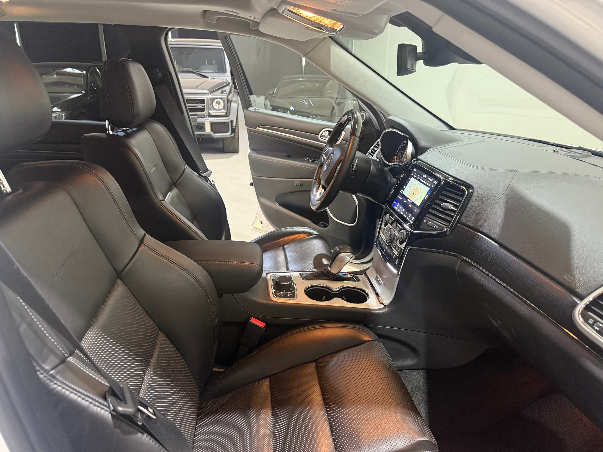 JEEP Grand Cherokee 3.0 CRD Summit Automatic-image-14