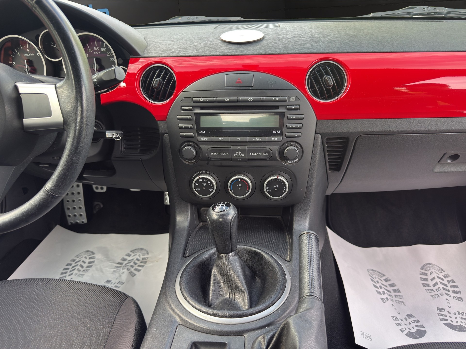 MAZDA MX-5 1.8i 16V 20th Anniversary-image-9