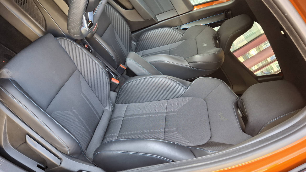 RENAULT Clio 1.6 E-Tech esprit Alpine-image-8