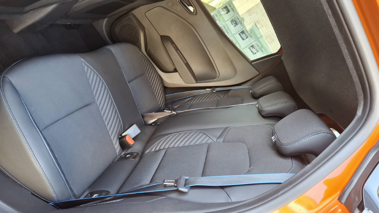 RENAULT Clio 1.6 E-Tech esprit Alpine-image-7