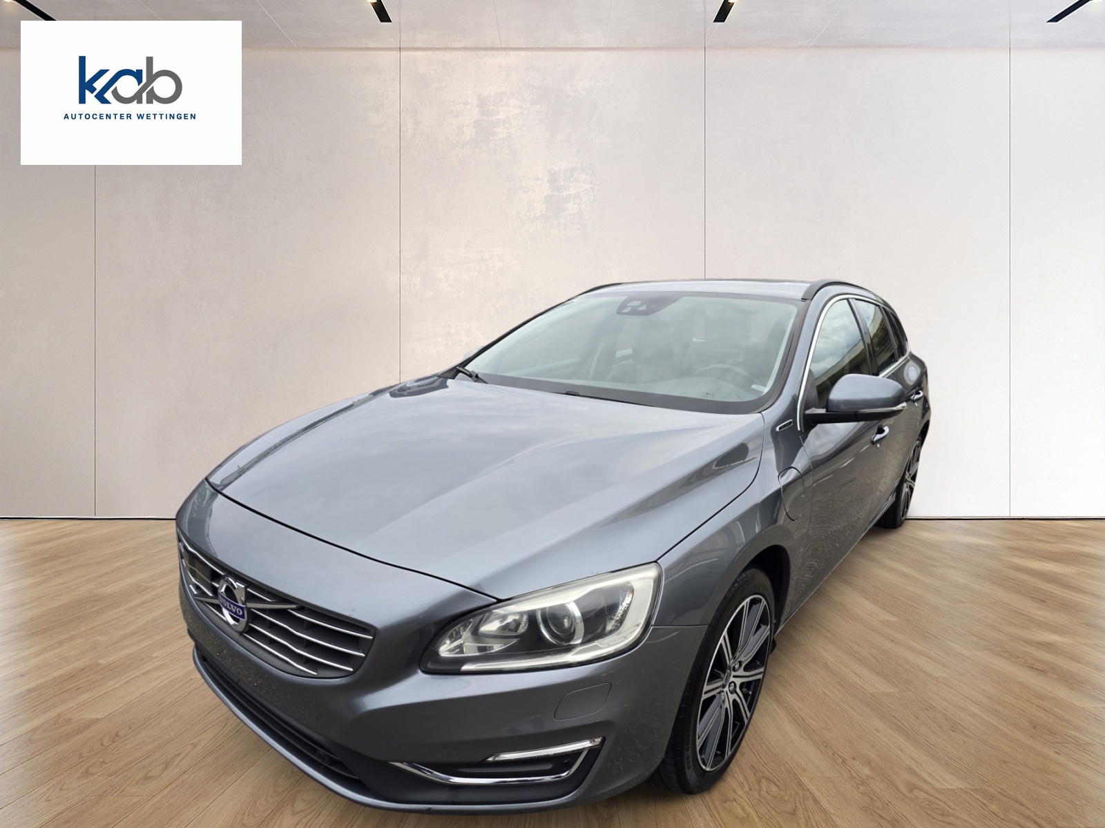 VOLVO V60 D6 AWD Plug-in Hybrid Summum Geartronic