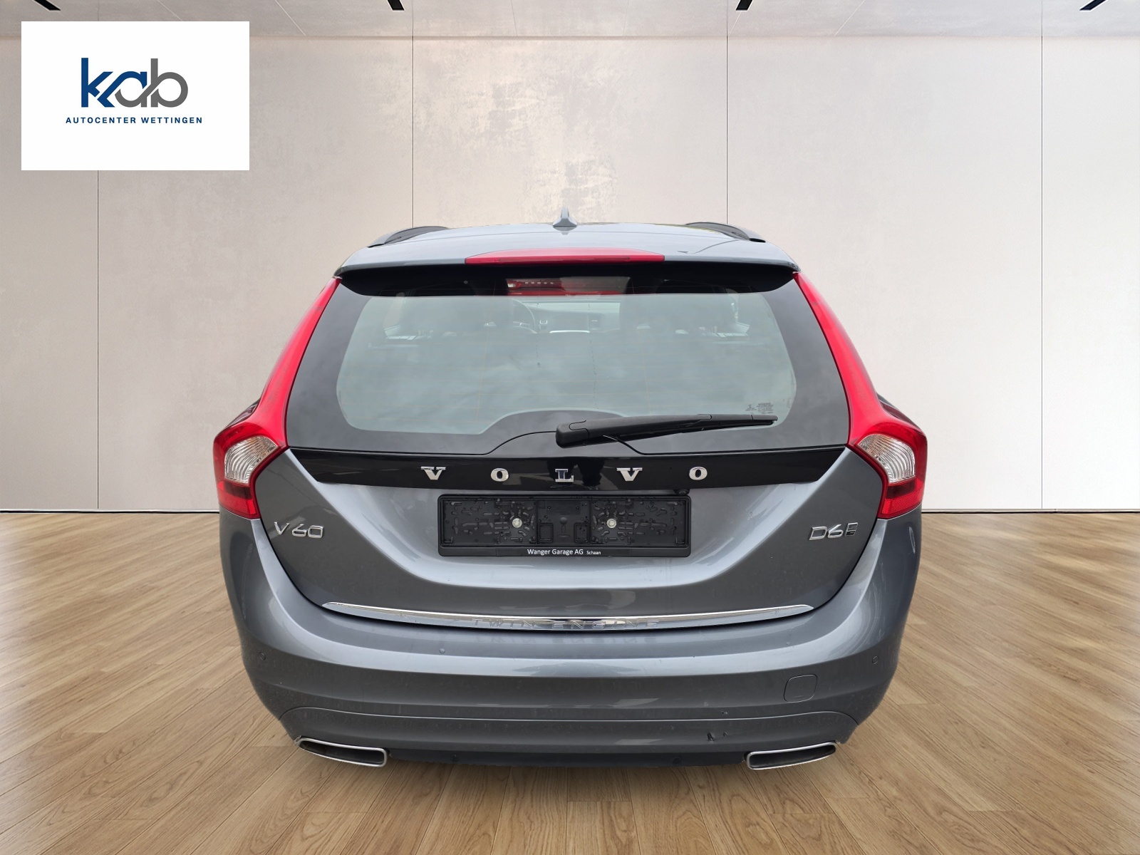 VOLVO V60 D6 AWD Plug-in Hybrid Summum Geartronic-image-4