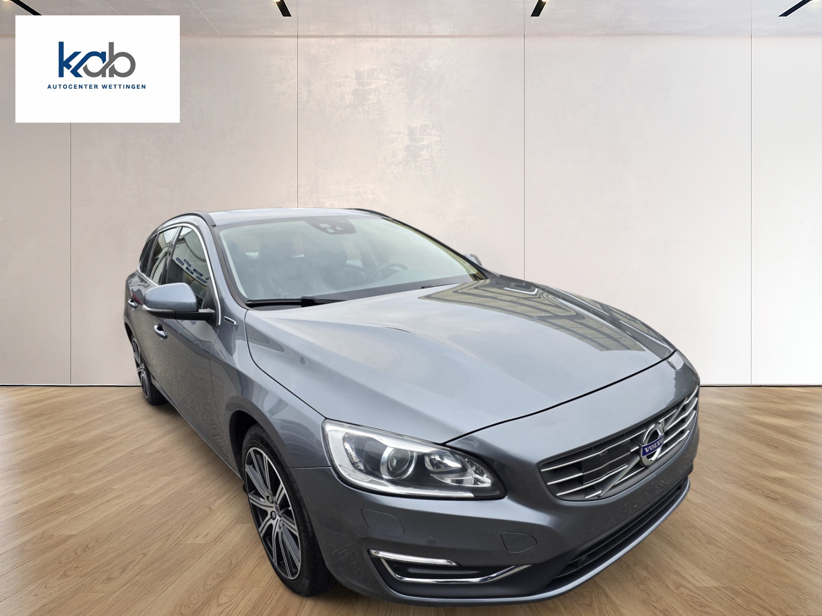 VOLVO V60 D6 AWD Plug-in Hybrid Summum Geartronic-showroom-element-2
