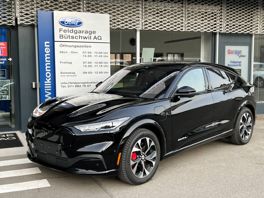 FORD Mustang Mach-E Extended Premium AWD-image-6