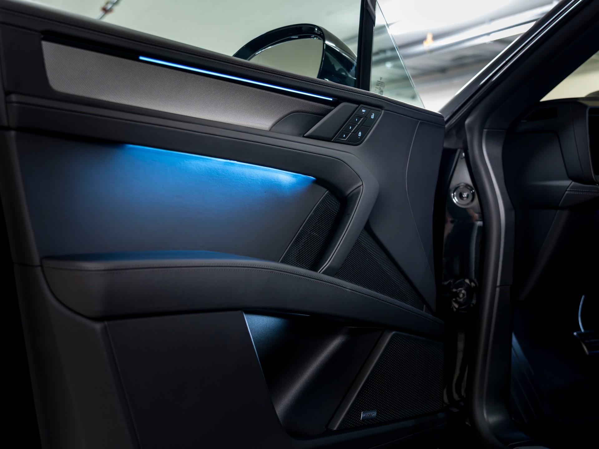 PORSCHE Cayenne Coupe Electric 113 kWh-image-19
