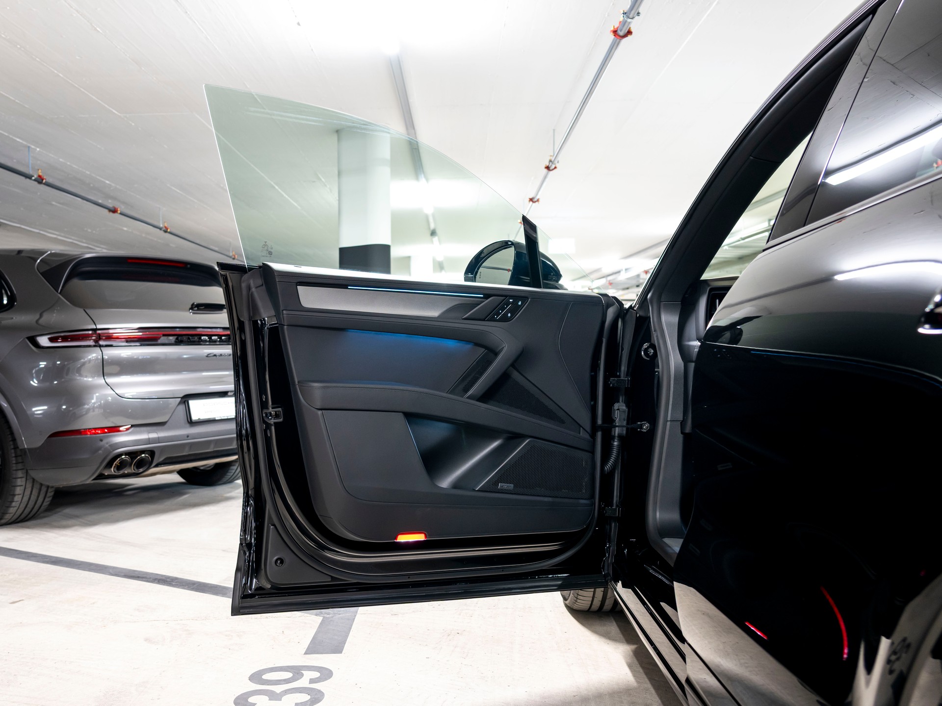 PORSCHE Cayenne Coupe Electric 113 kWh-image-21