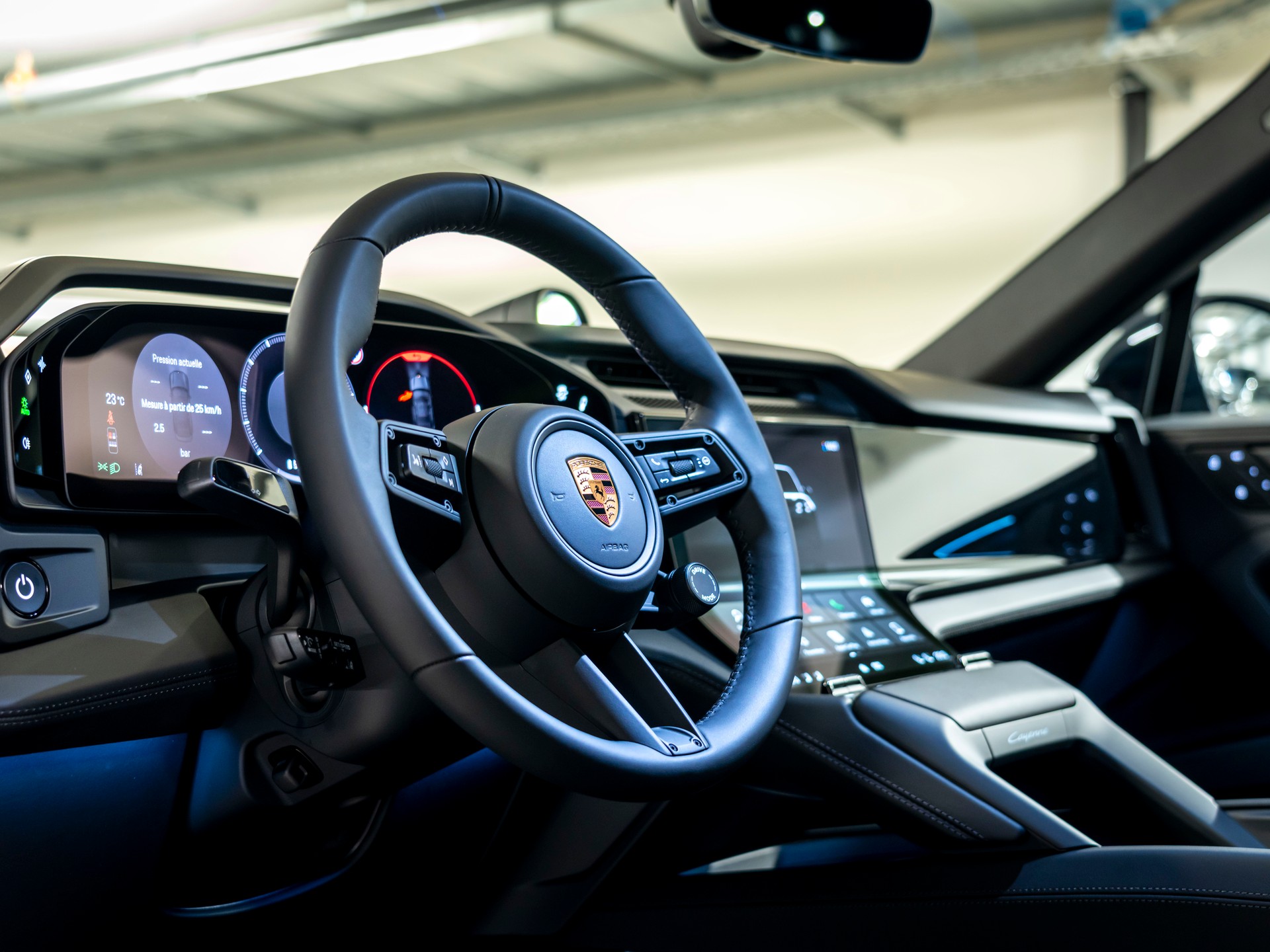PORSCHE Cayenne Coupe Electric 113 kWh-image-11