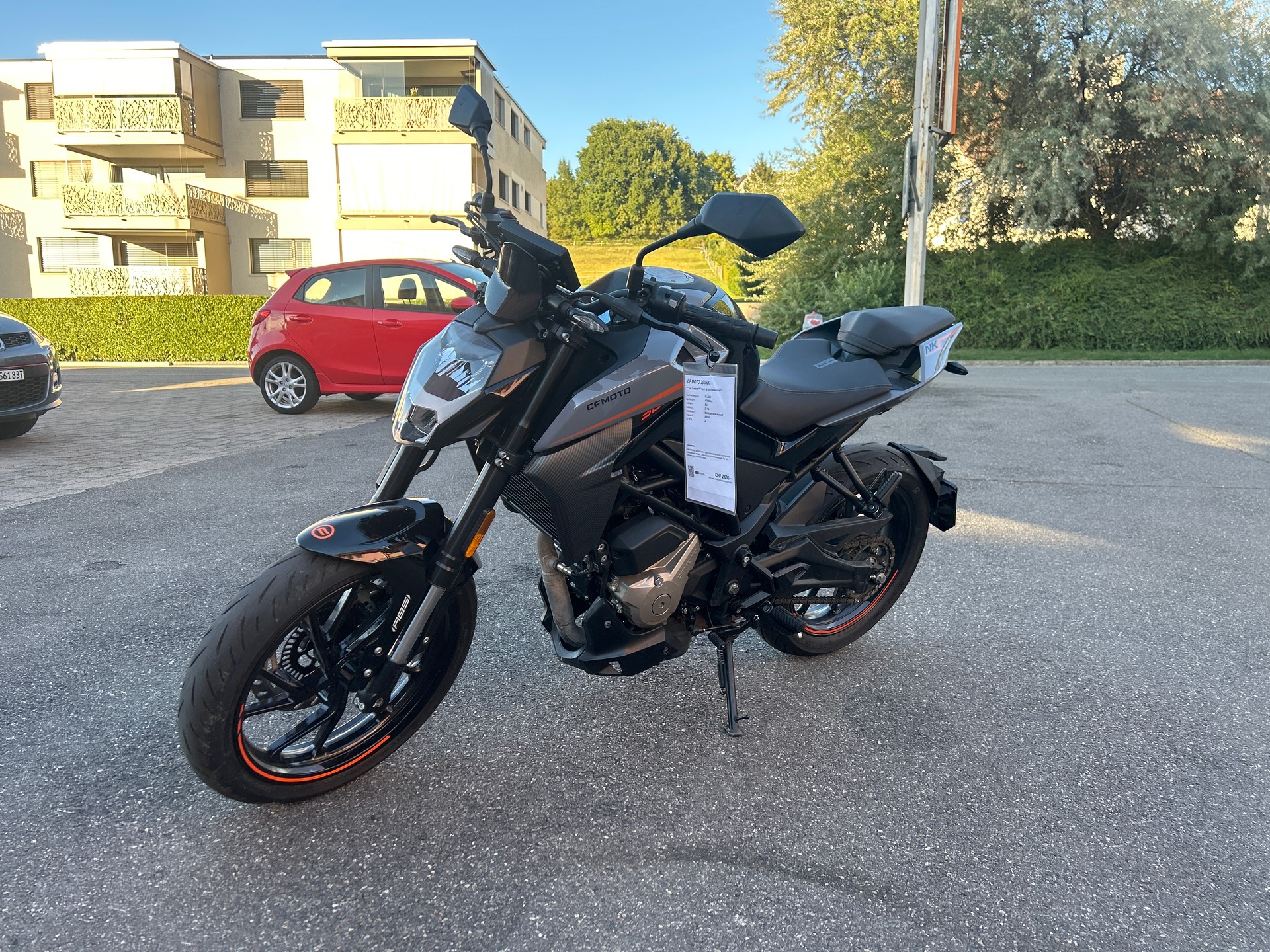 CF MOTO 300NK-showroom-element-3