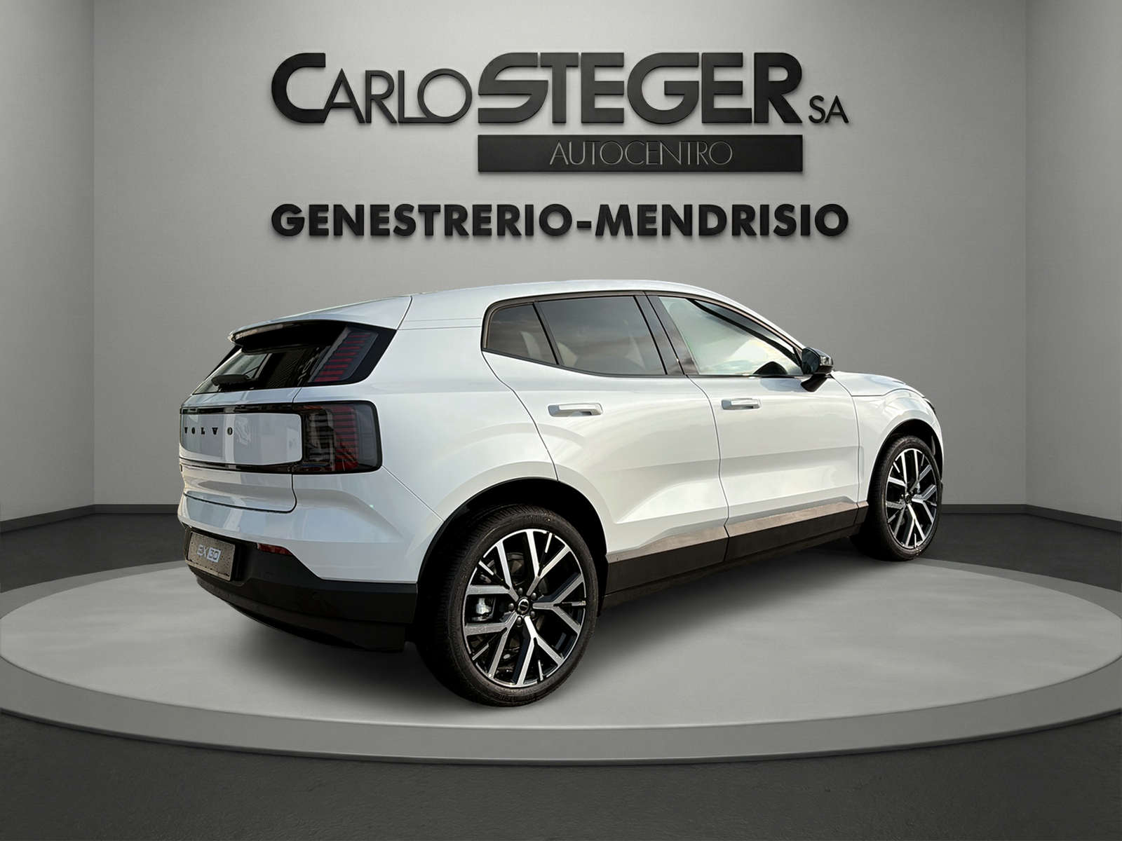 VOLVO EX30 P5 69 kWh Long Range Xcentric Black Edition43235-image-13