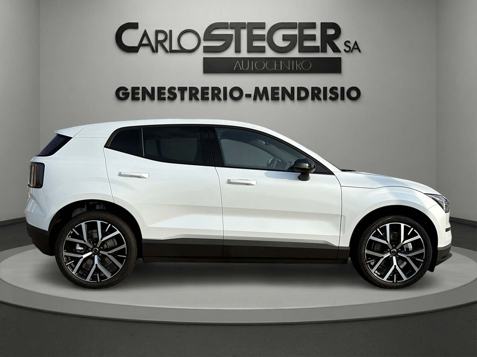 VOLVO EX30 P5 69 kWh Long Range Xcentric Black Edition43235-image-14