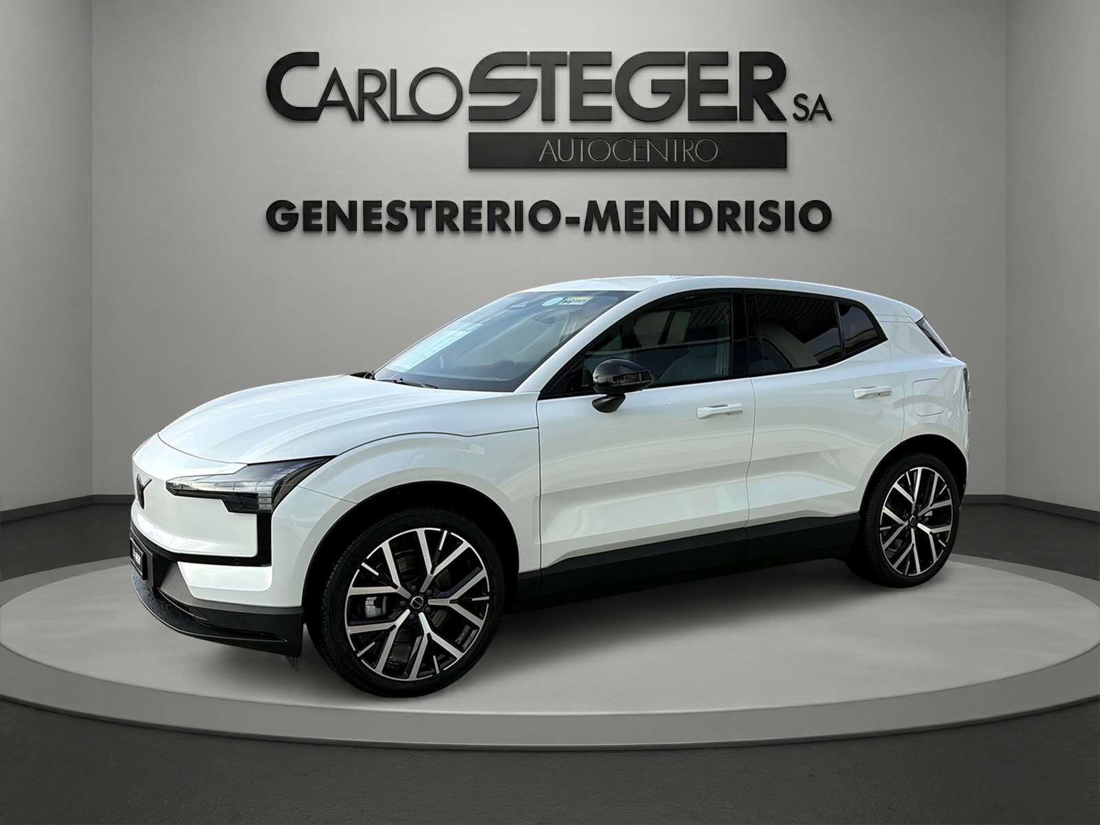 VOLVO EX30 P5 69 kWh Long Range Xcentric Black Edition43235-image-0