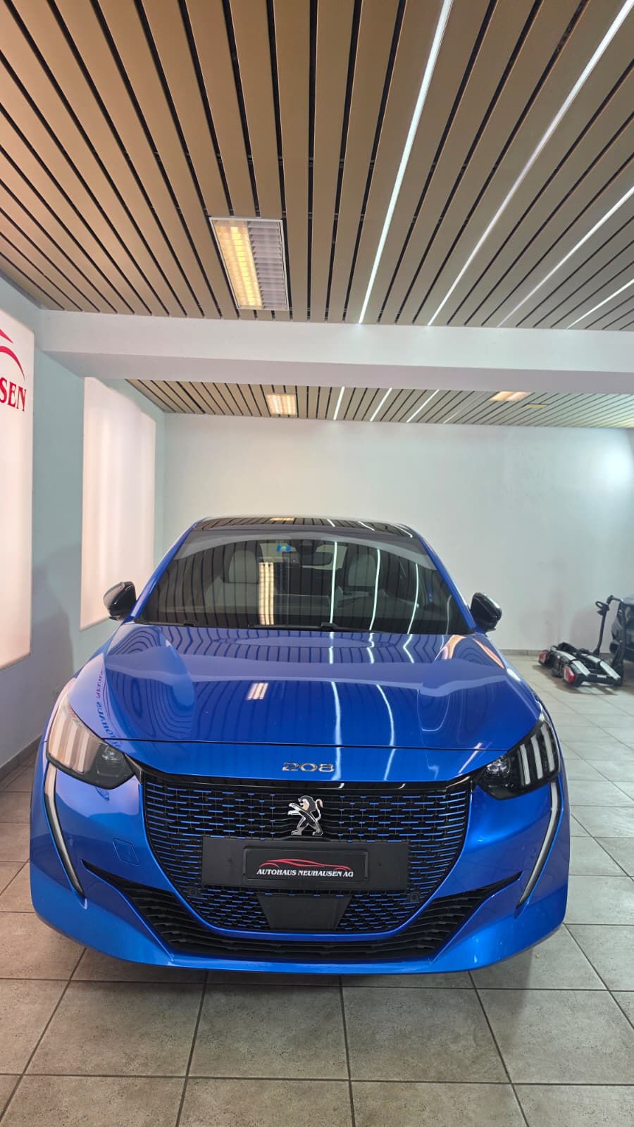 PEUGEOT 208 Elektrik GT TOP FAHRZEUG, Keyless Entry & Go*Rückfahrkamera*Parksensoren-image-2