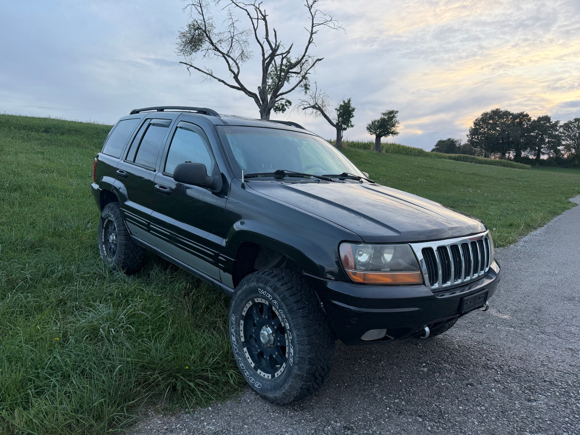 JEEP Grand Cherokee 4.7 Limited Automatic-image-11