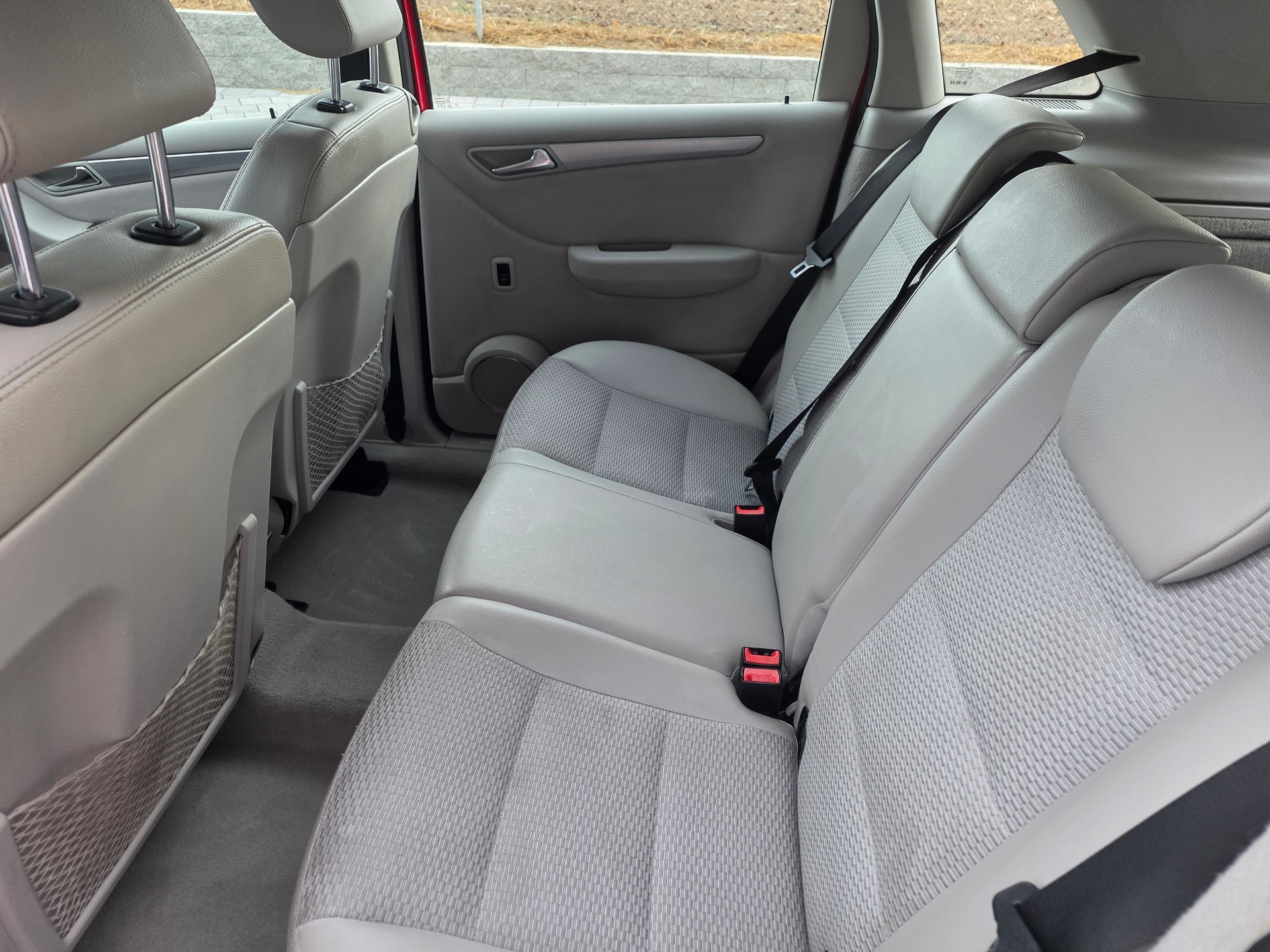 MERCEDES-BENZ B 180 BlueEfficiency Selection-image-11