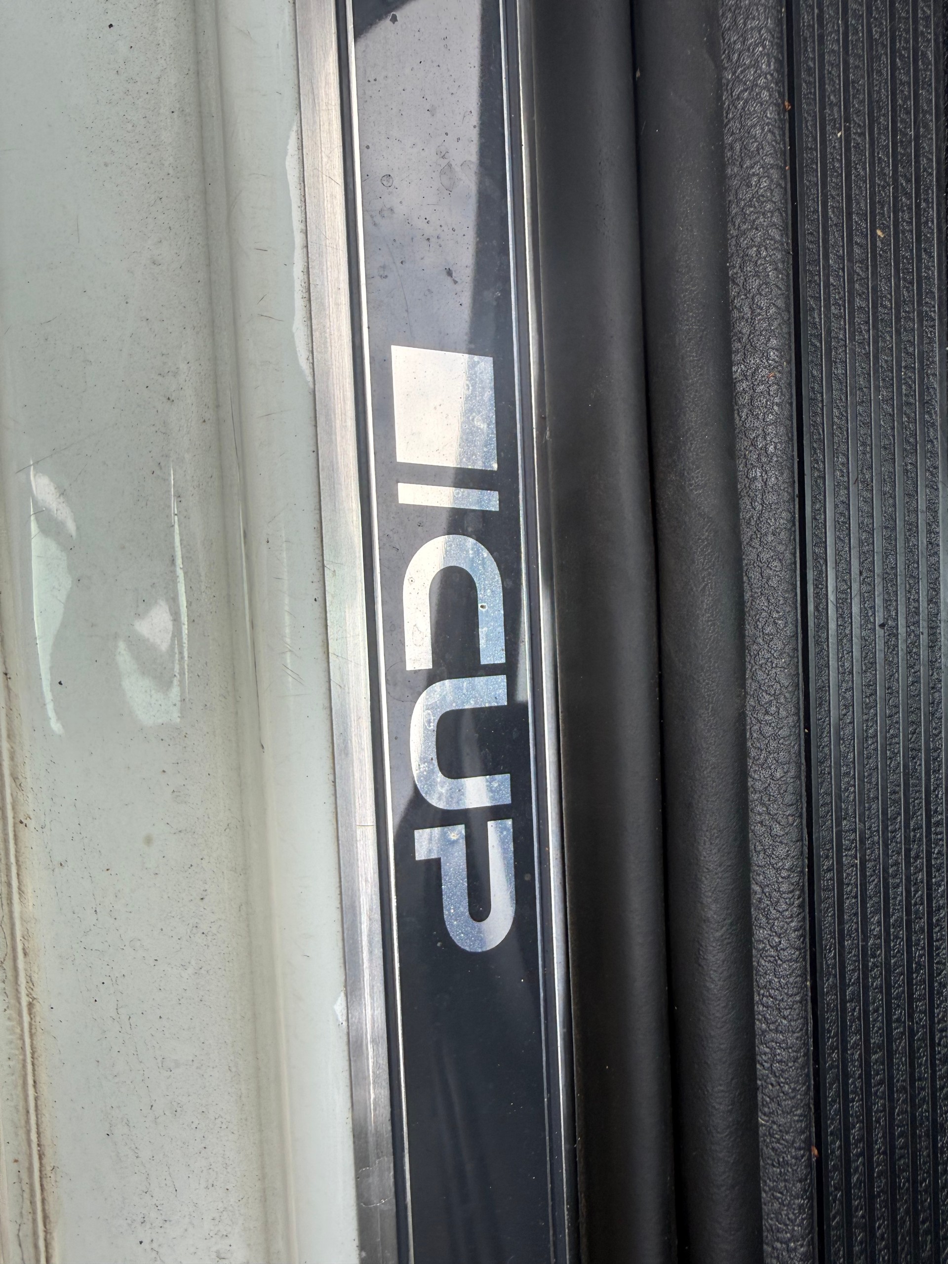 VW Golf Variant 1.6 TDI Cup 4Motion-image-10