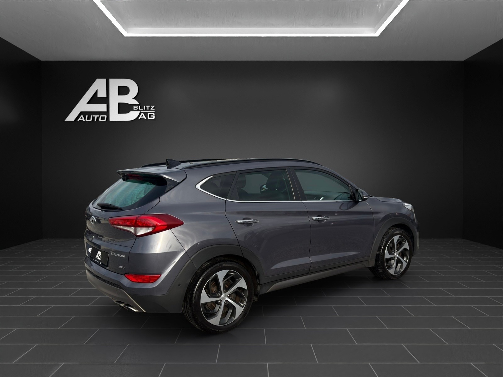 HYUNDAI Tucson 2.0 CRDI Vertex 4WD Automatic mit 185 PS-image-4
