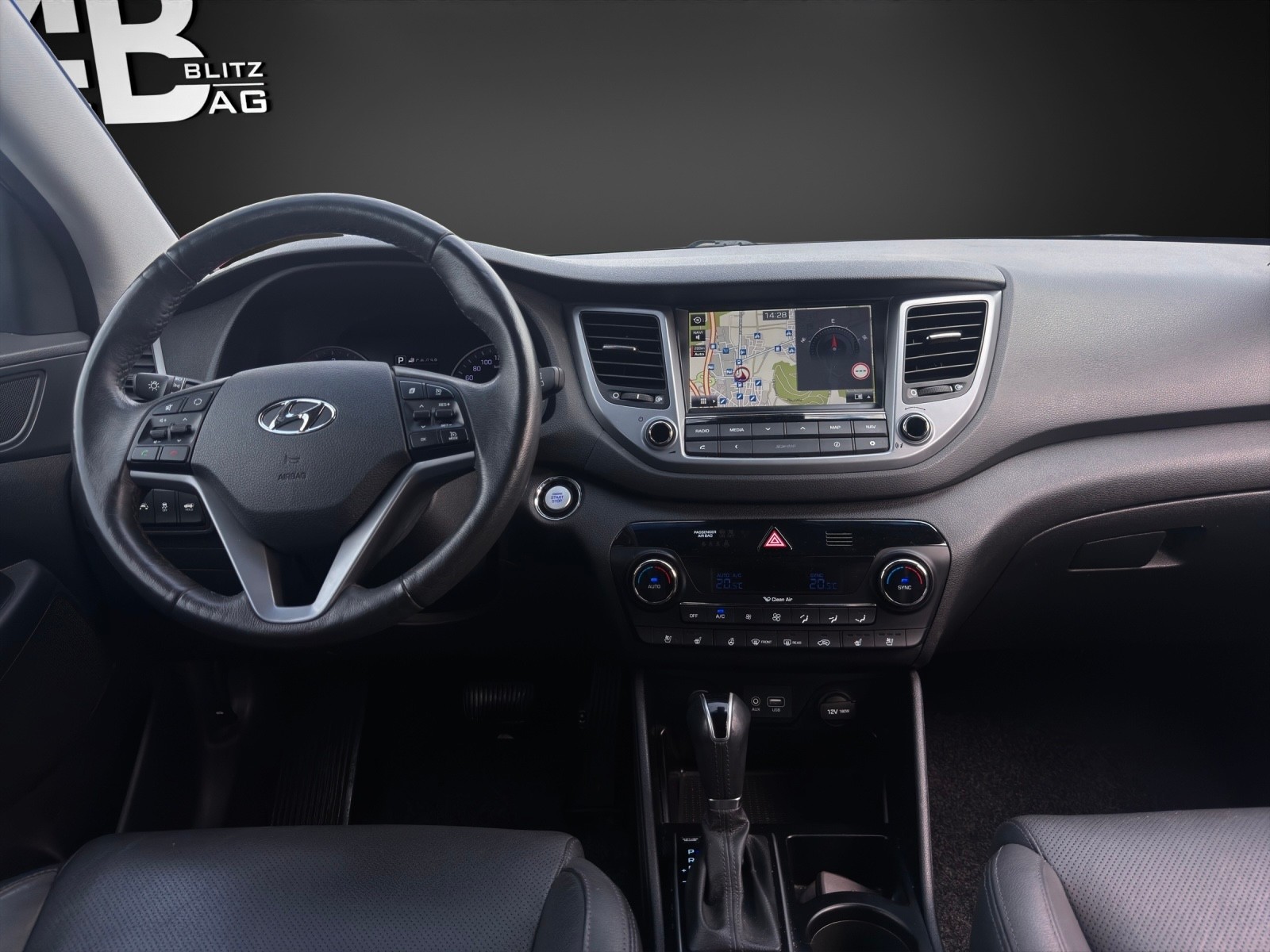 HYUNDAI Tucson 2.0 CRDI Vertex 4WD Automatic mit 185 PS-image-10