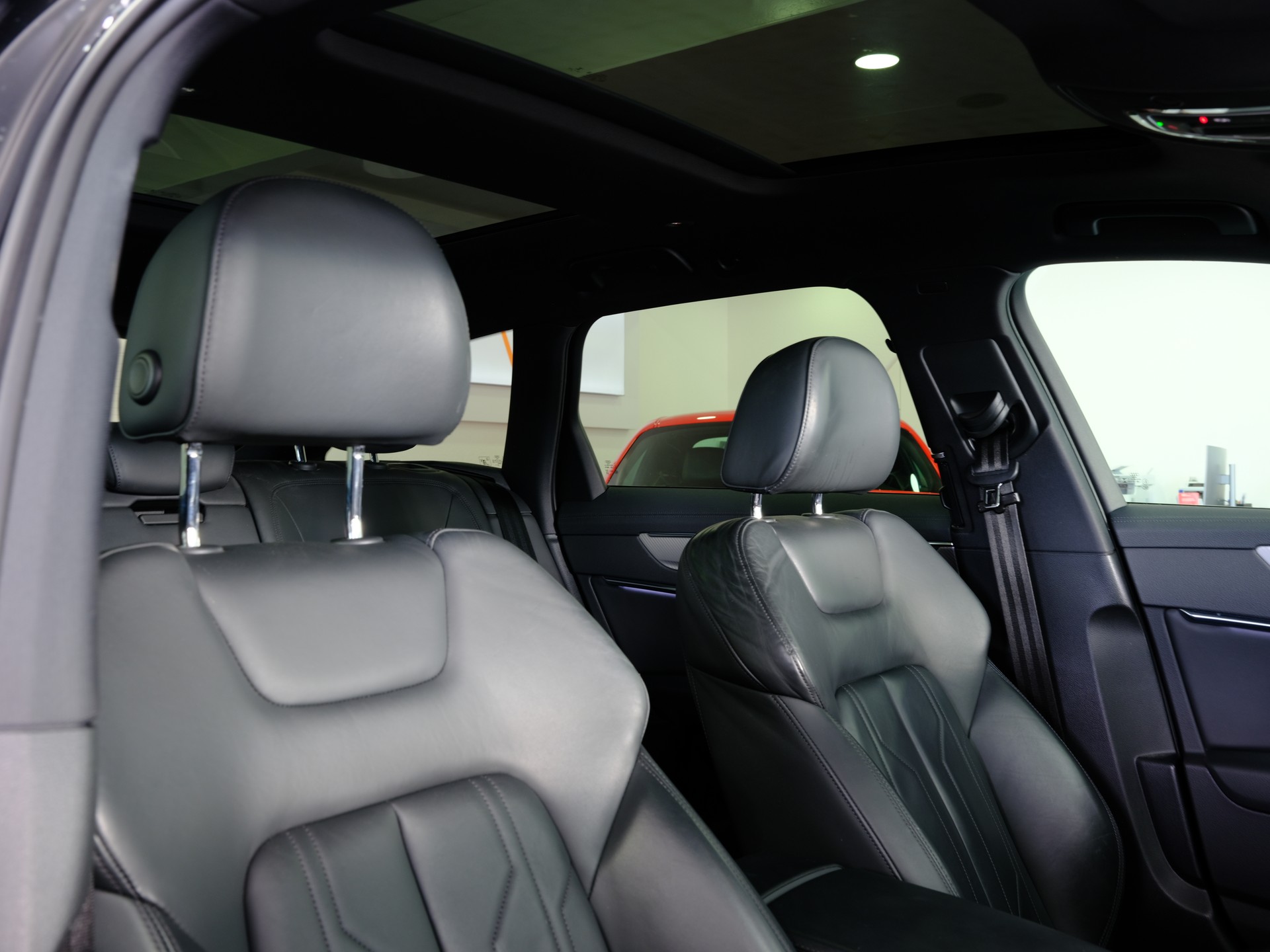 AUDI A6 Avant 45 TDI quattro tiptronic-image-12