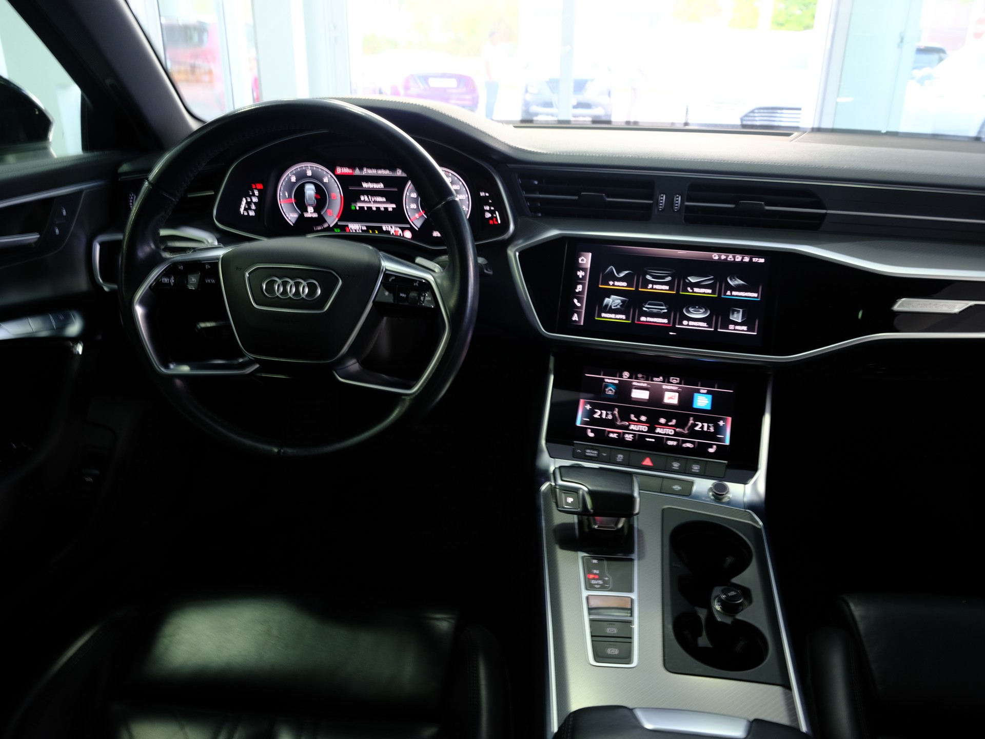 AUDI A6 Avant 45 TDI quattro tiptronic-image-15