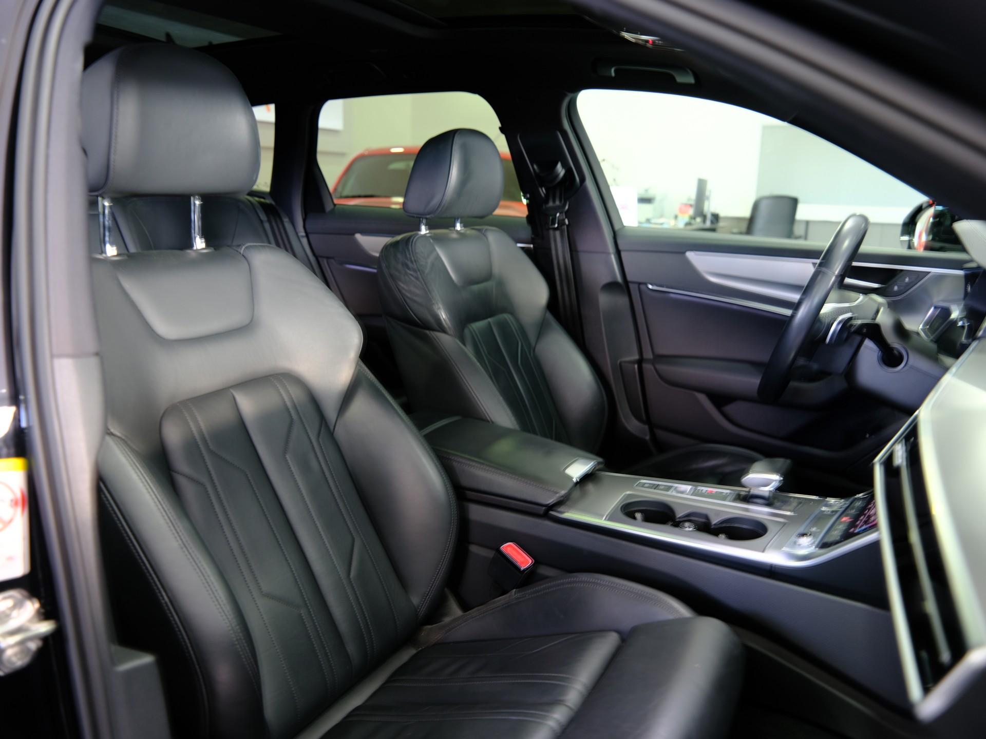 AUDI A6 Avant 45 TDI quattro tiptronic-image-11