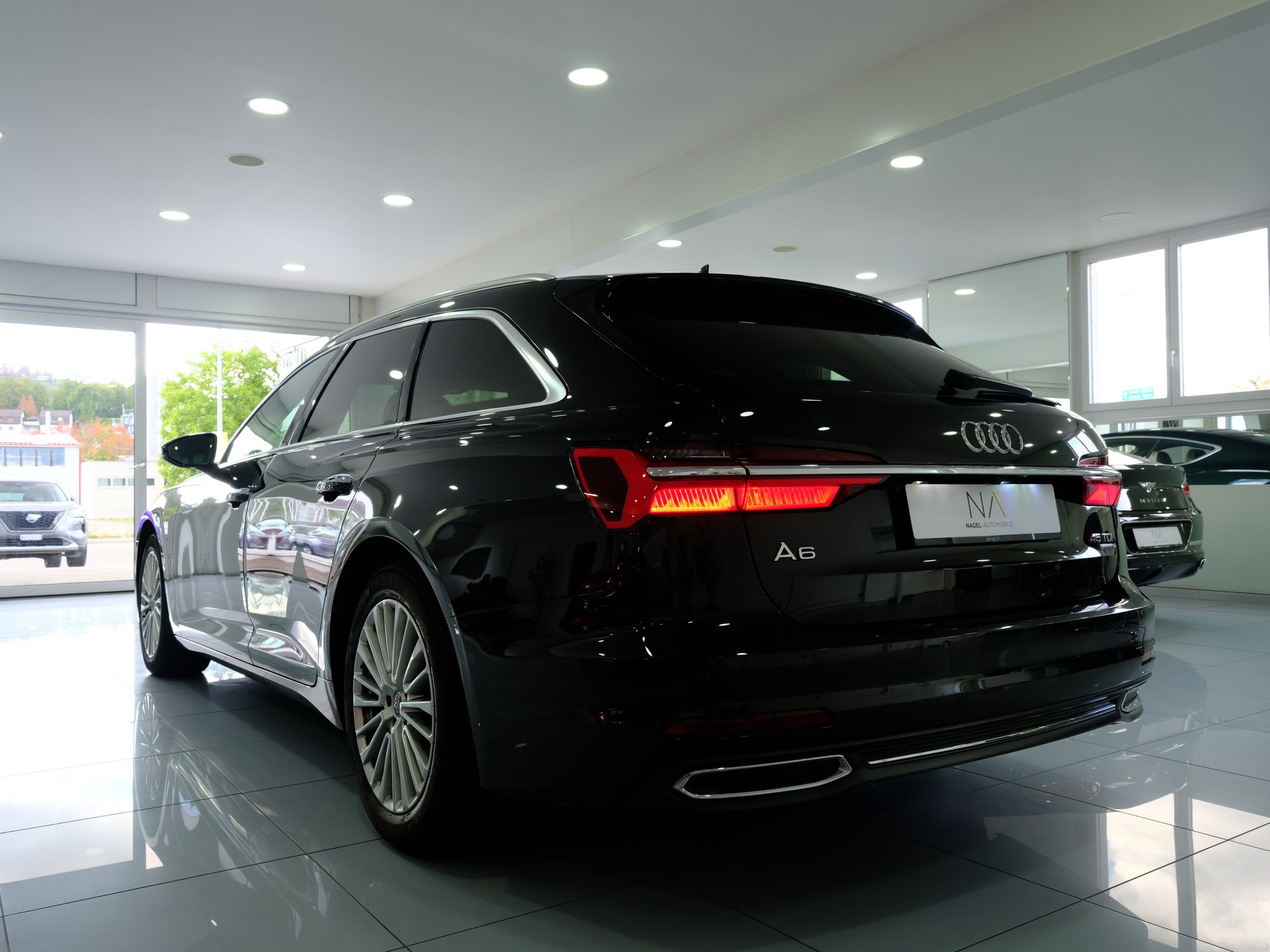 AUDI A6 Avant 45 TDI quattro tiptronic-image-4