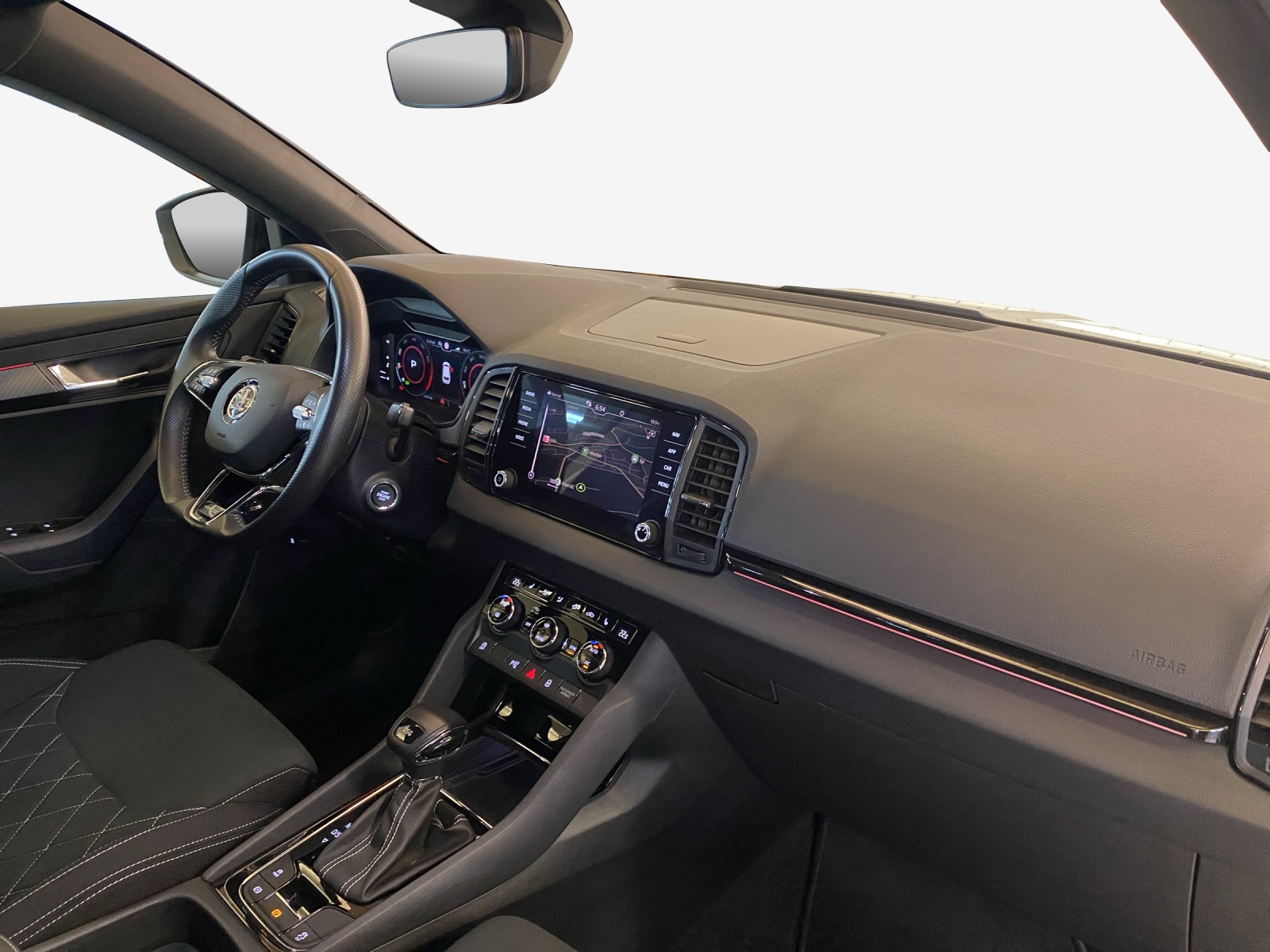 SKODA Karoq 1.5 TSI ACT SportLine DSG-image-13
