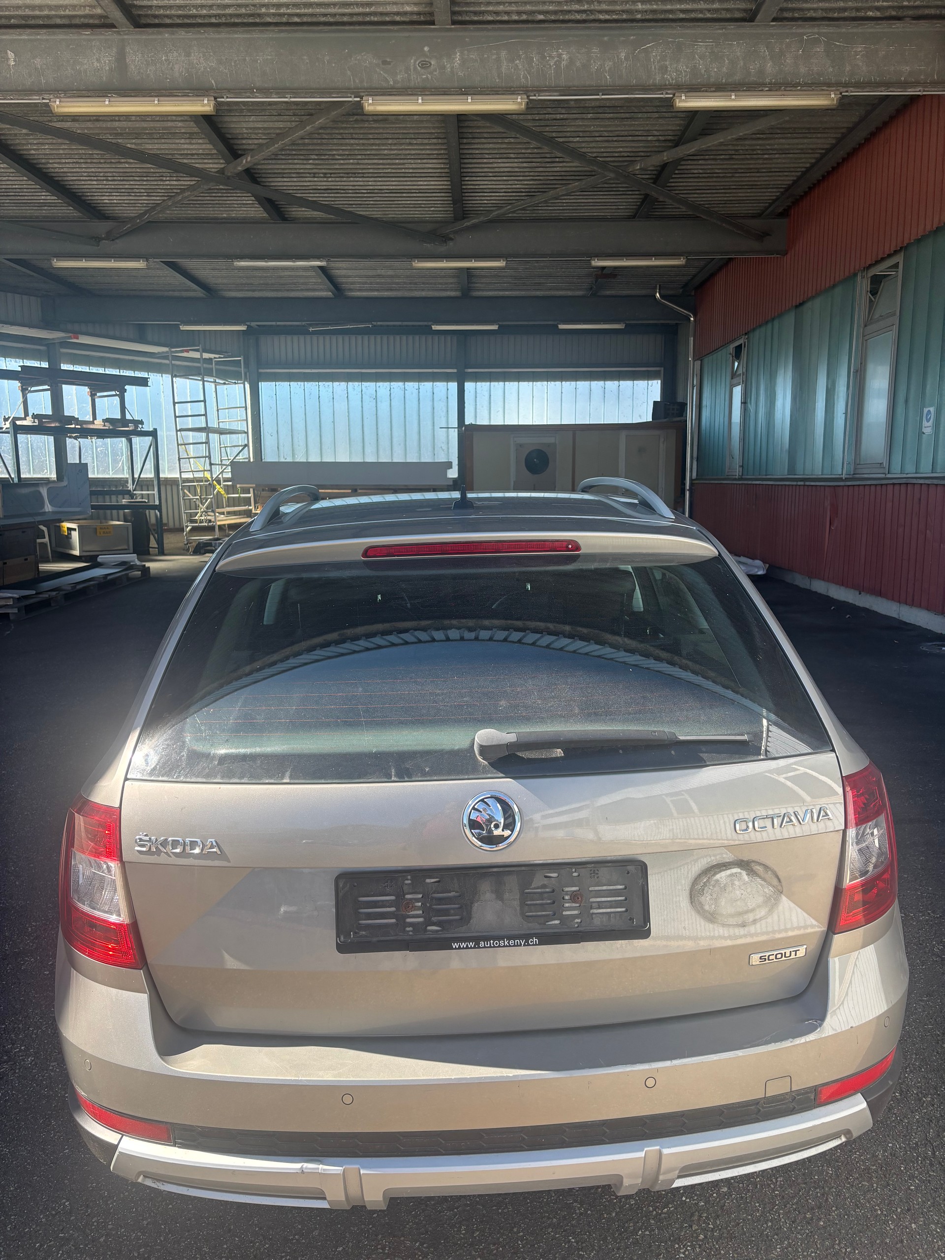 SKODA Octavia Combi 1.8 TSI Scout 4x4 DSG-image-4