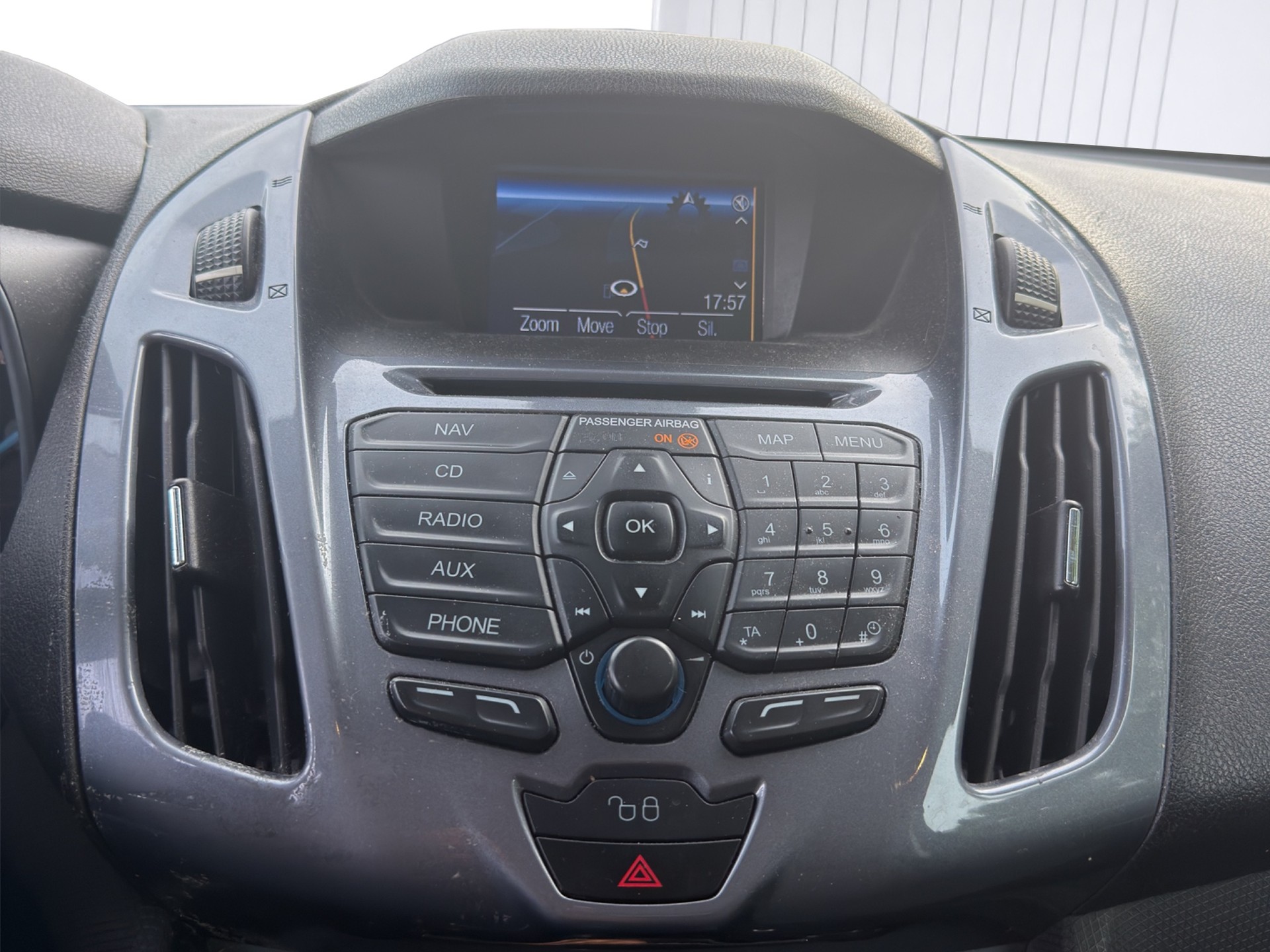 FORD Tourneo Connect 1.0 SCTi Trend-image-7