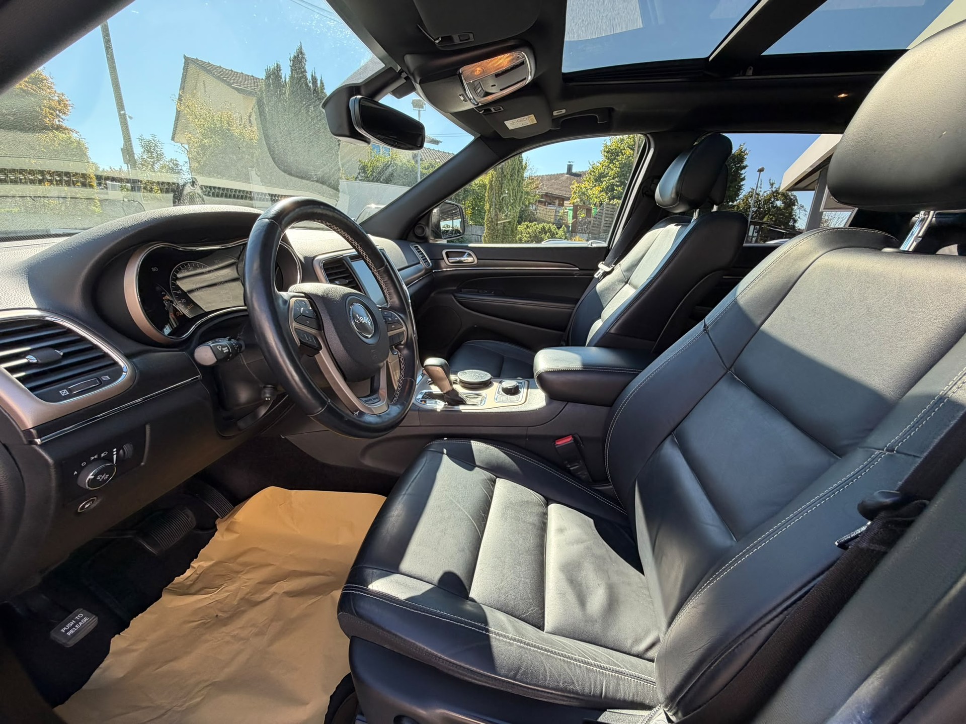 JEEP Grand Cherokee 3.0 CRD Limited Automatic-image-13