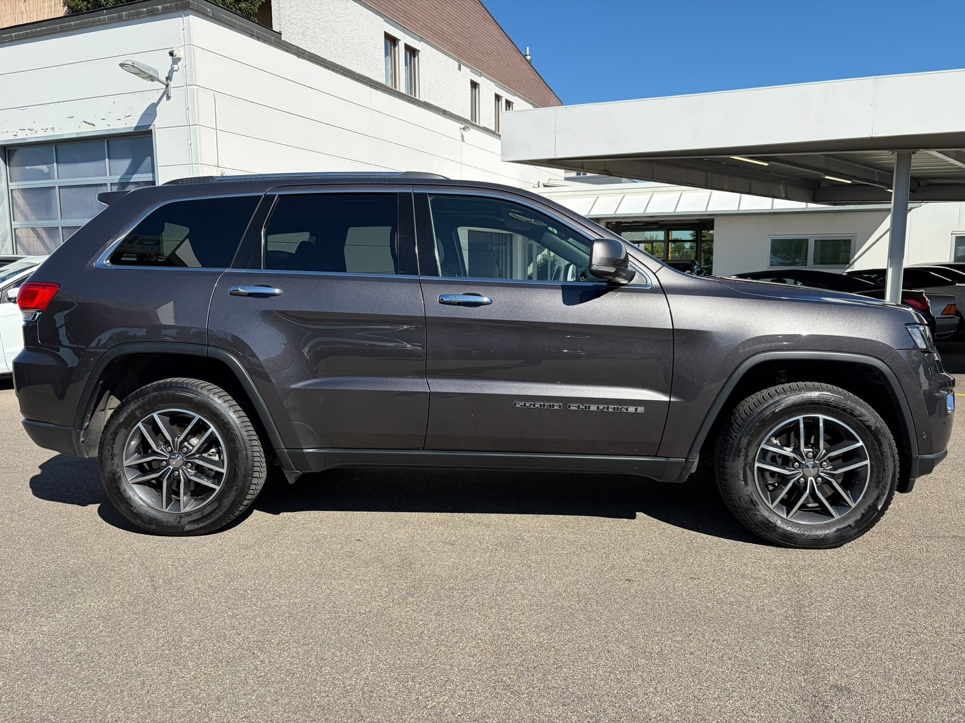 JEEP Grand Cherokee 3.0 CRD Limited Automatic-image-4