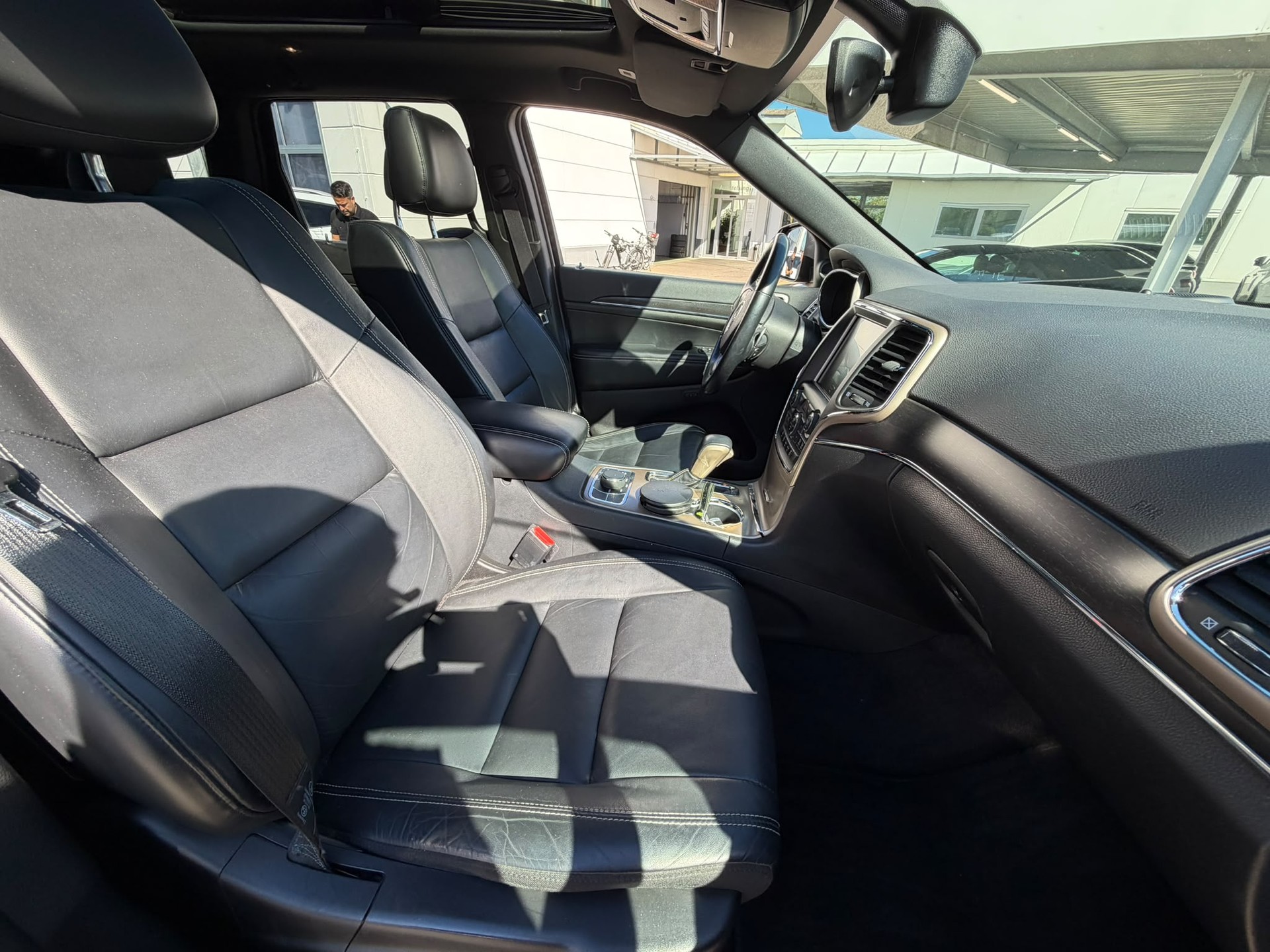 JEEP Grand Cherokee 3.0 CRD Limited Automatic-image-14