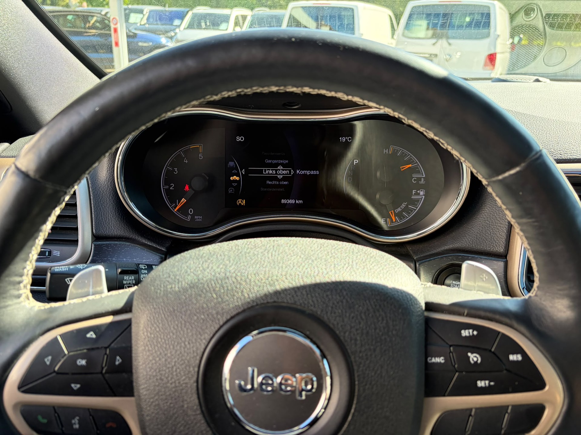 JEEP Grand Cherokee 3.0 CRD Limited Automatic-image-11