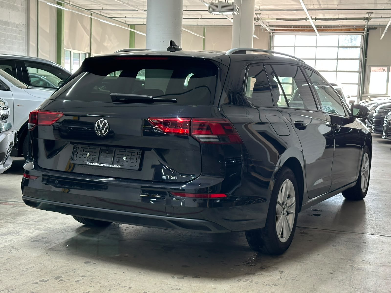 VW Golf 1.5 eTSI mHEV ACT Style DSG-image-4