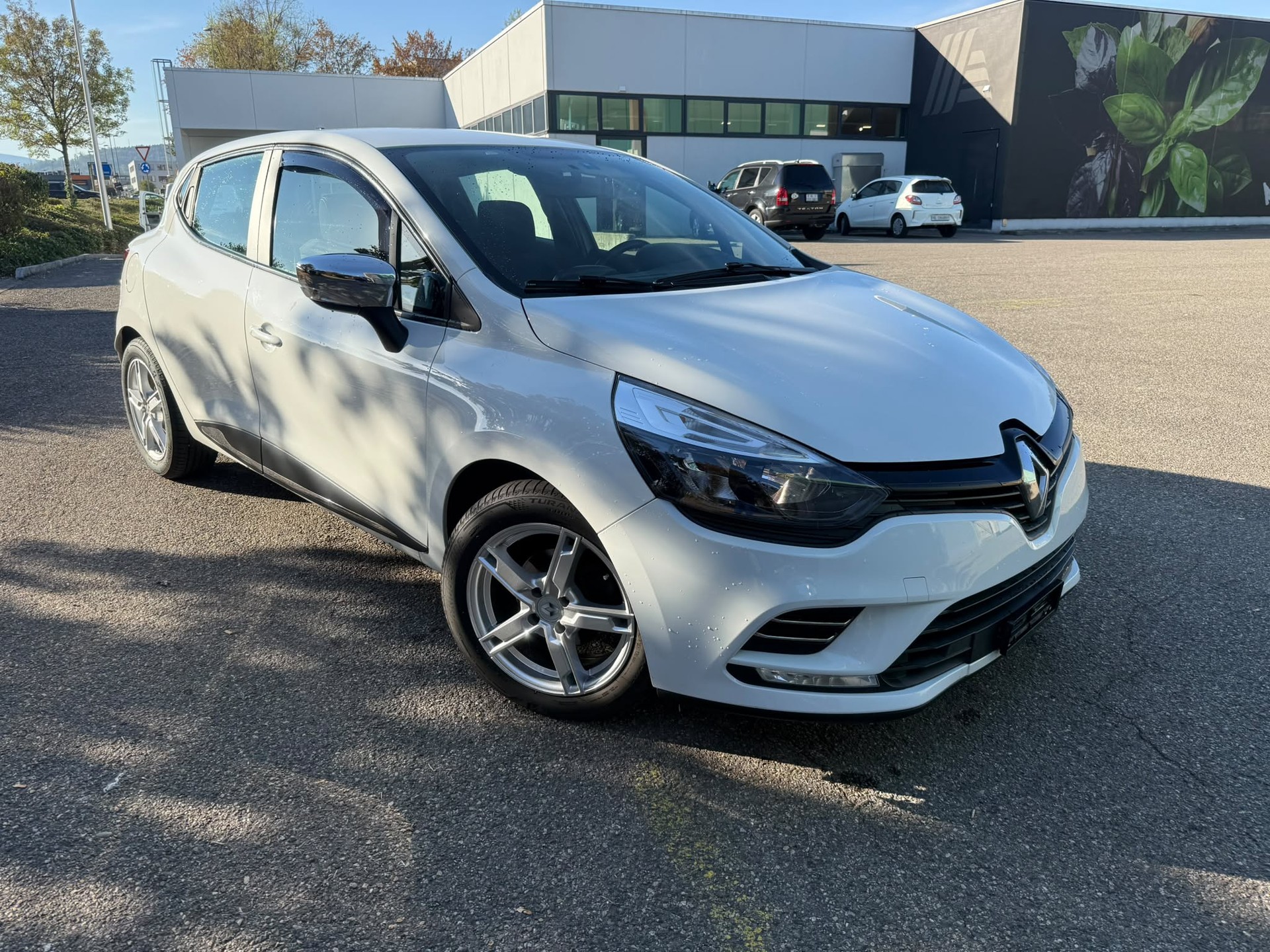 RENAULT Clio 1.5 dCi Zen EDC-image-2