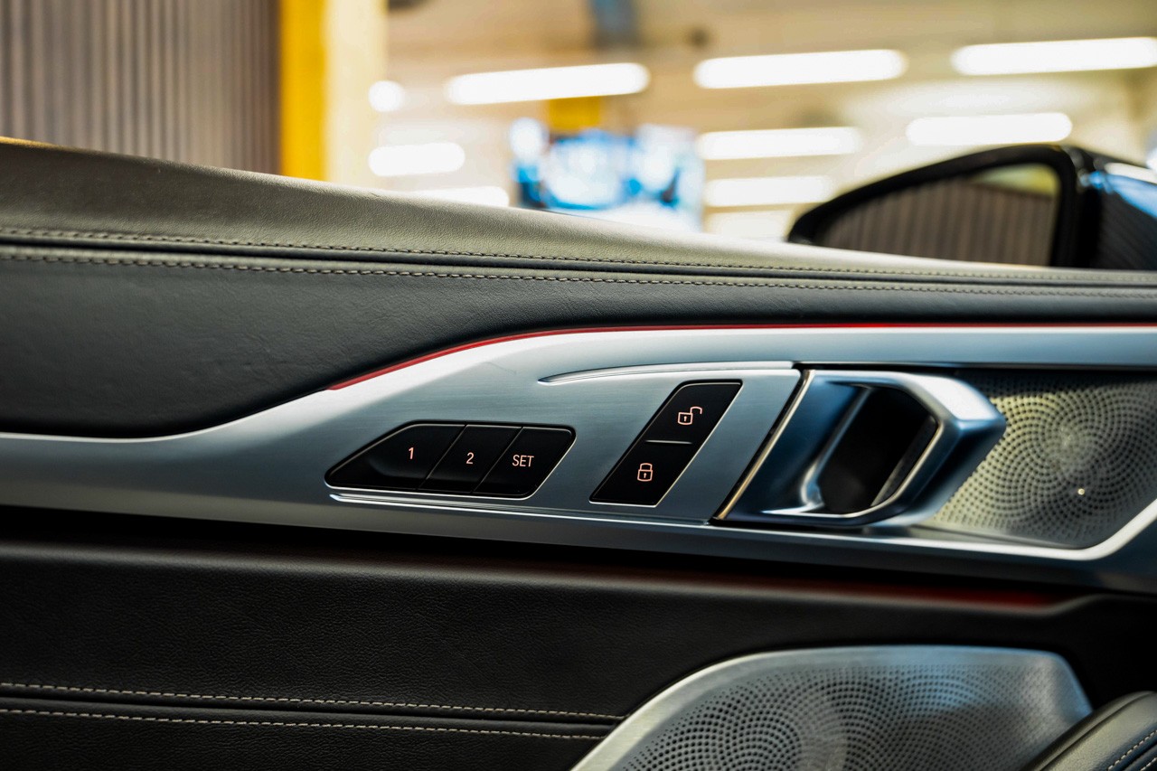 BMW M850i xDrive First Edition Steptronic-image-21