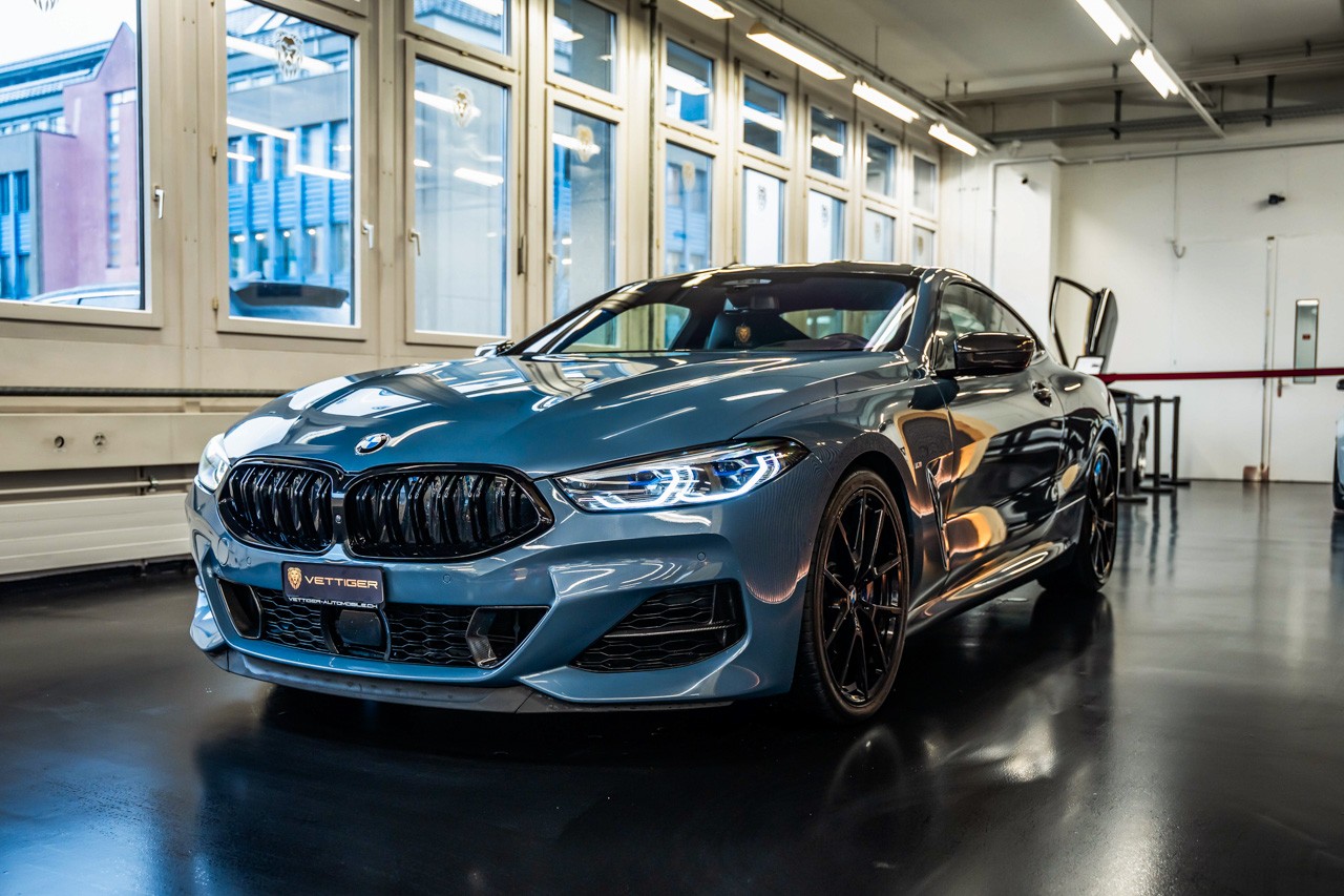 BMW M850i xDrive First Edition Steptronic-showroom-element-2