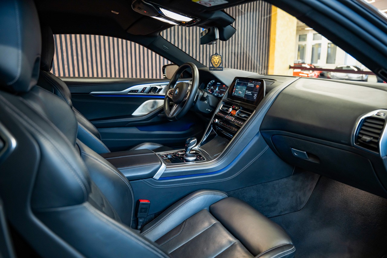 BMW M850i xDrive First Edition Steptronic-image-13