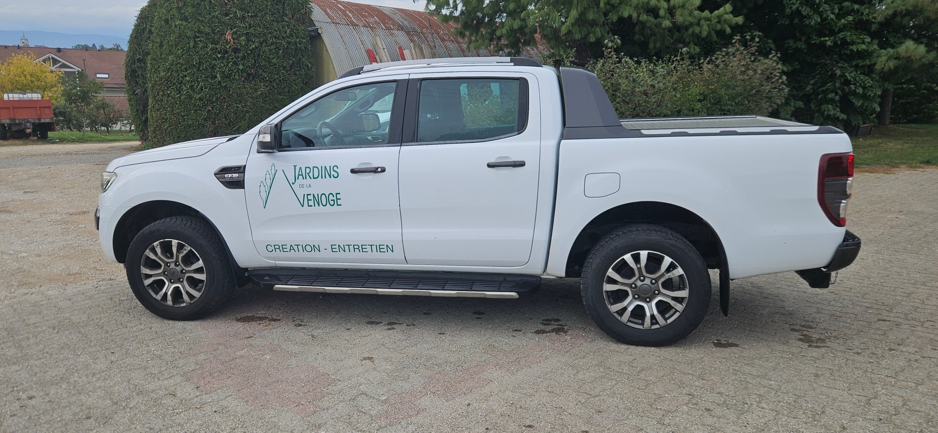 FORD 2.2 TDCi 4x4 Wildtrak-image-1