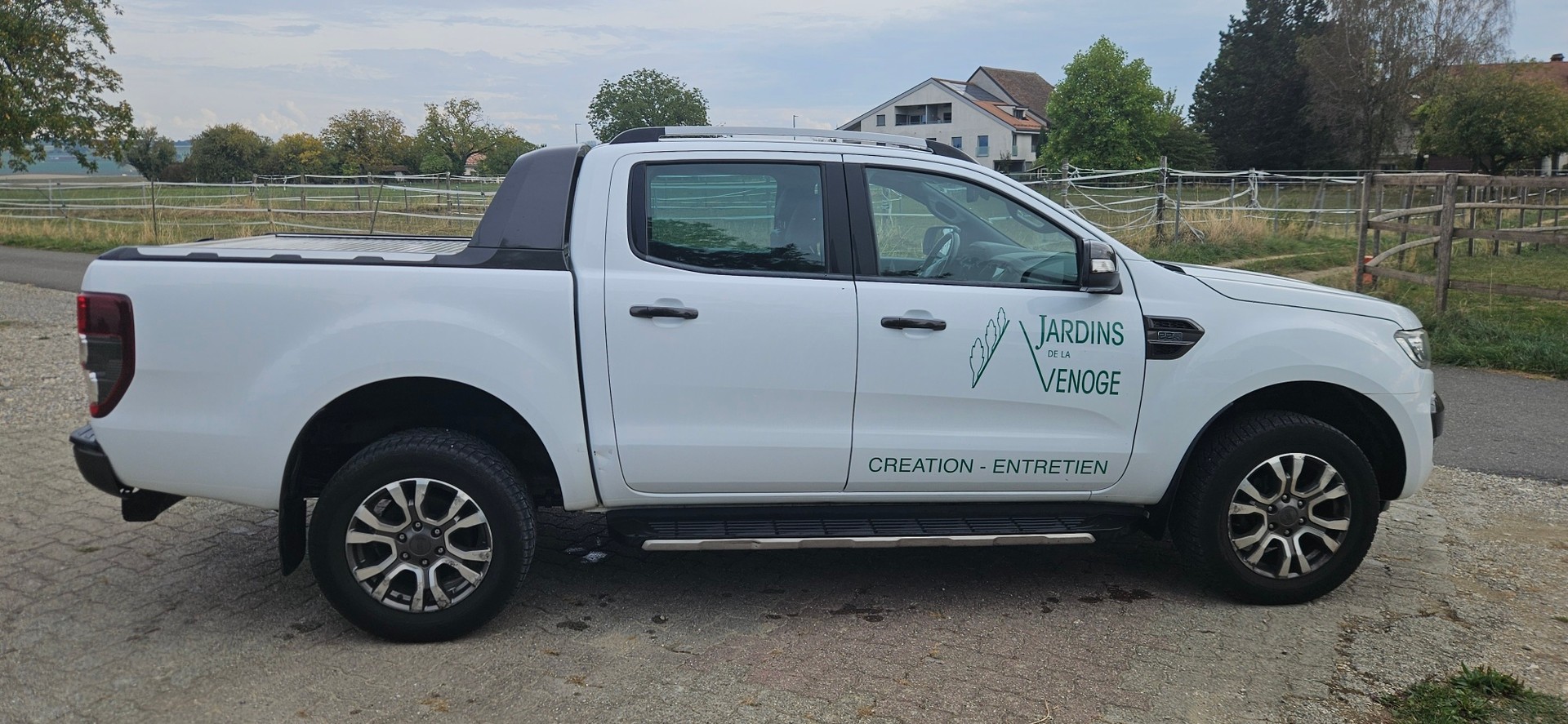 FORD 2.2 TDCi 4x4 Wildtrak-image-0