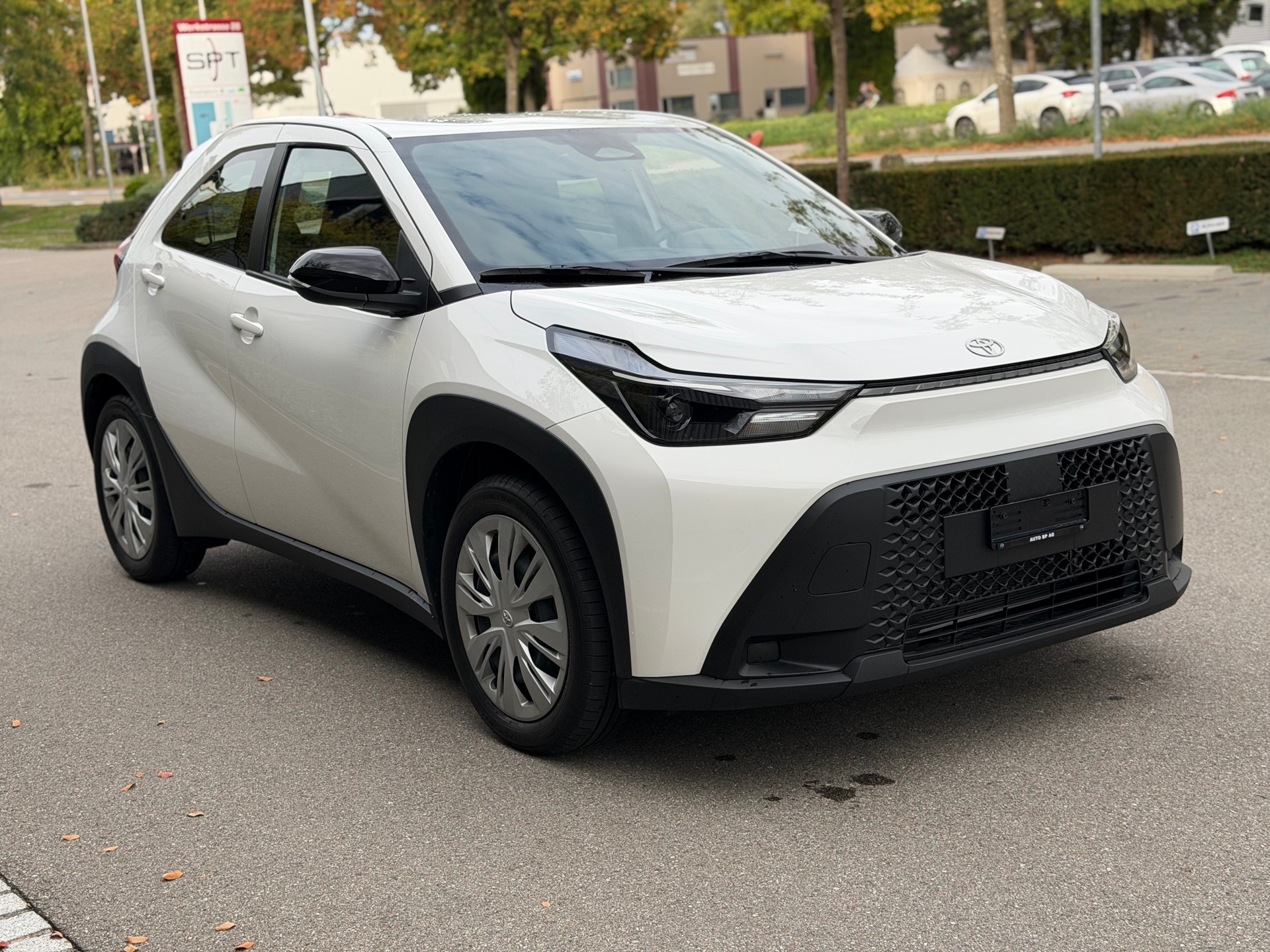 TOYOTA Aygo X 1.5 Comfort e-CVT-image-4