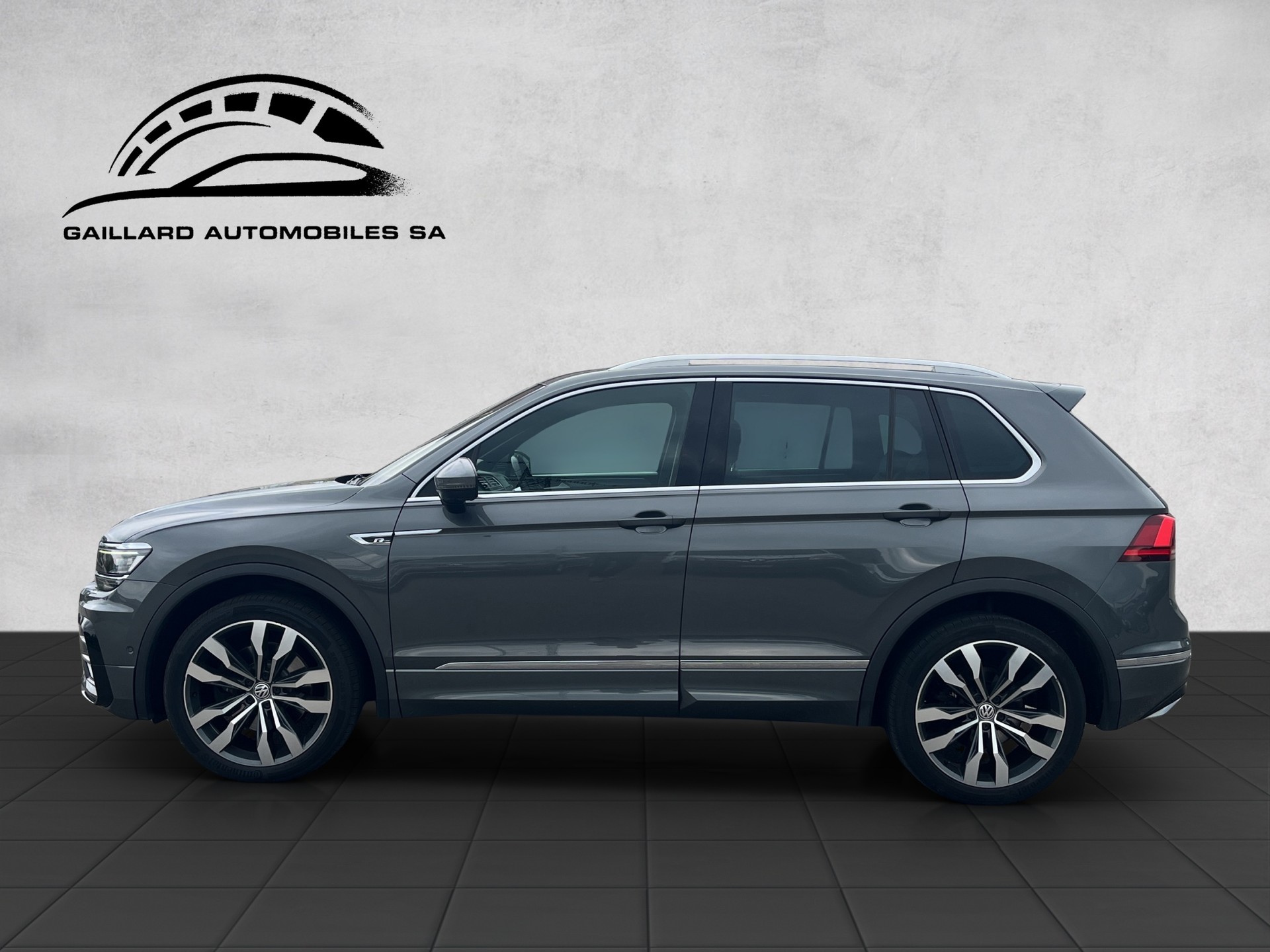 VW Tiguan 2.0 TDI SCR Highline 4Motion DSG-image-1