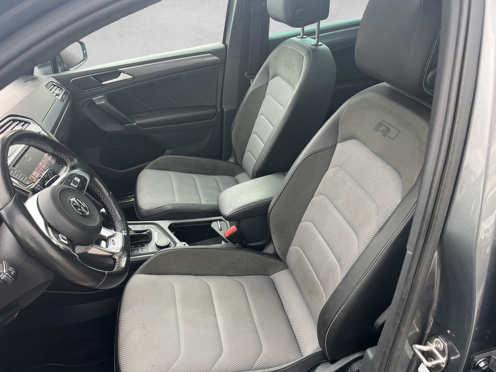 VW Tiguan 2.0 TDI SCR Highline 4Motion DSG-image-7