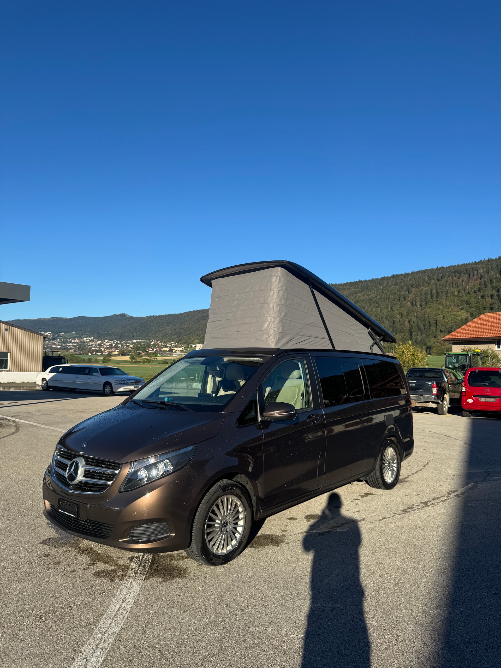 MERCEDES-BENZ 220 d 4matic-image-0