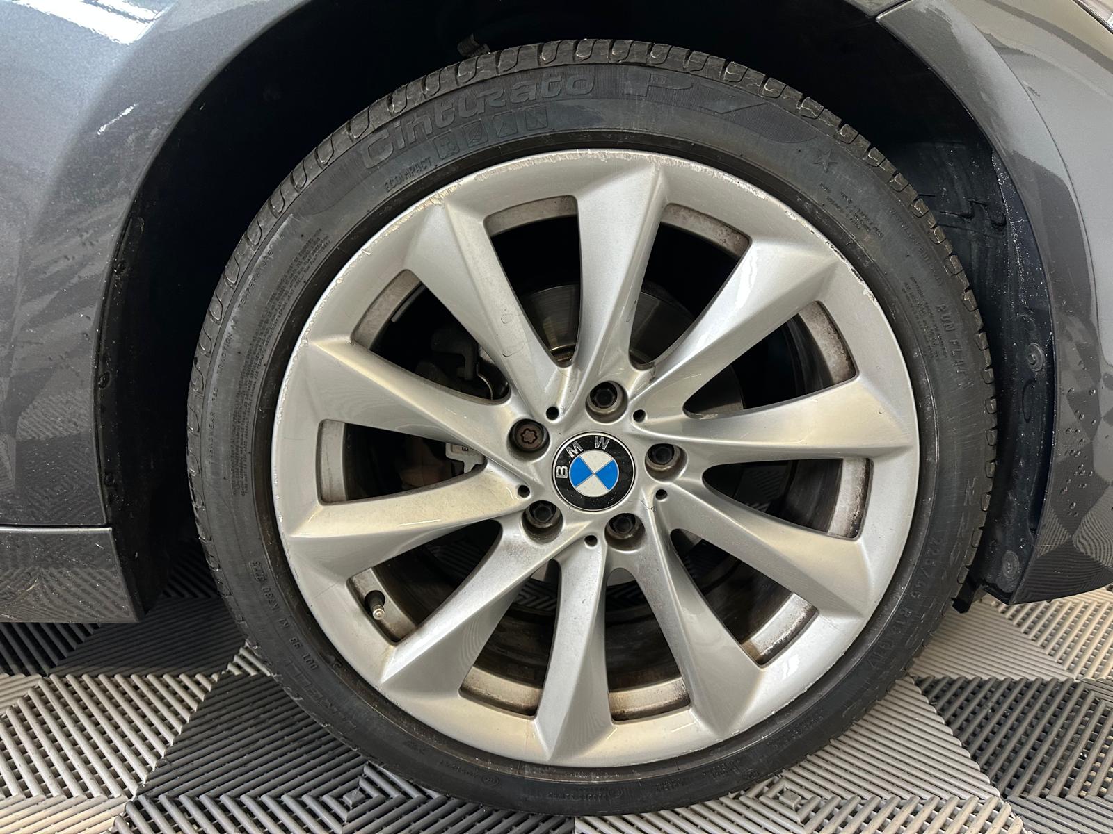 BMW 320i xDrive Touring Modern Line Steptronic-image-29