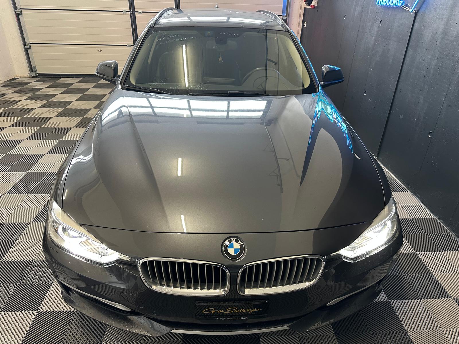 BMW 320i xDrive Touring Modern Line Steptronic-image-8